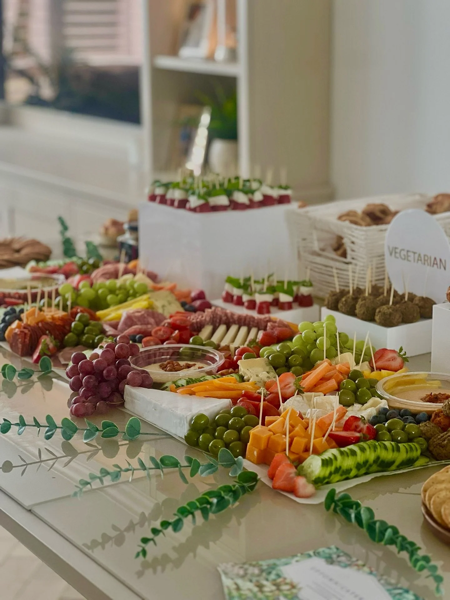 Because every celebration deserves a table as unique as you ✨🥂 #personalisedgrazing #grazingtables #partycatering #eventcaterer