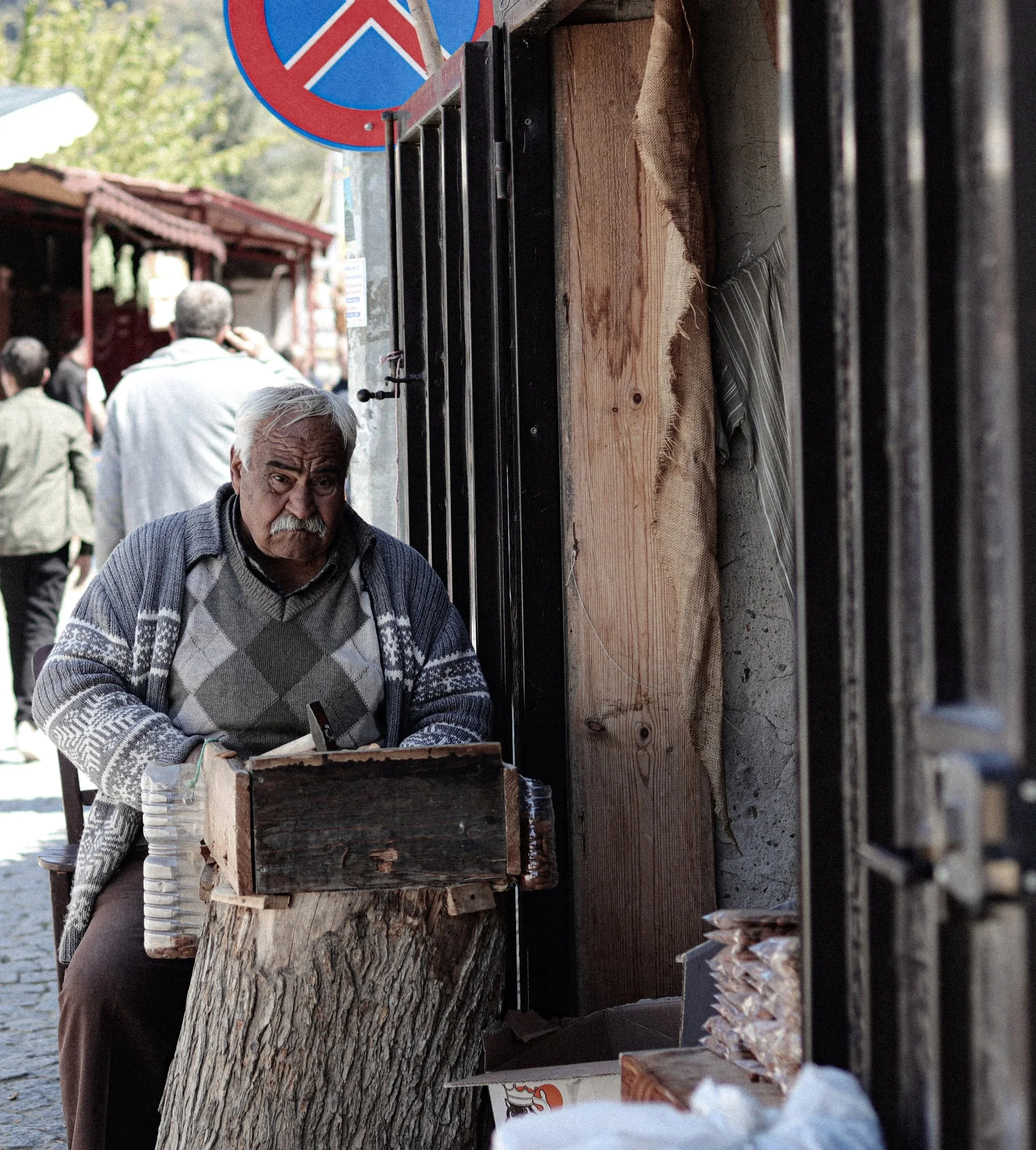 . story of wrinkles .