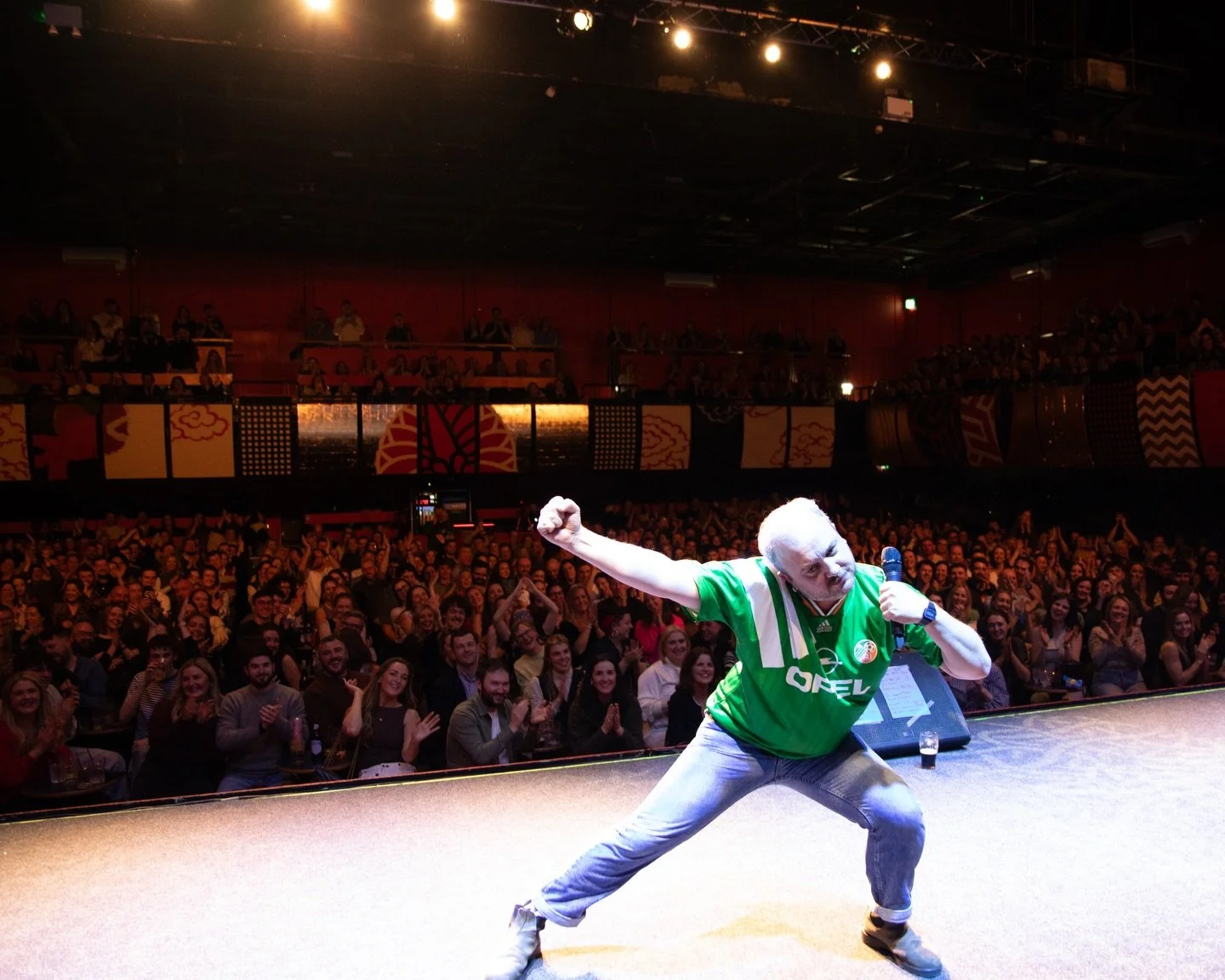 Spoiled rotten so I am. Thanks to everyone for coming to @vicar_st 

Always a divine pleasure to do my shows there.

Support from @martygleeson_ 
Pics by @mrsmcphotography_