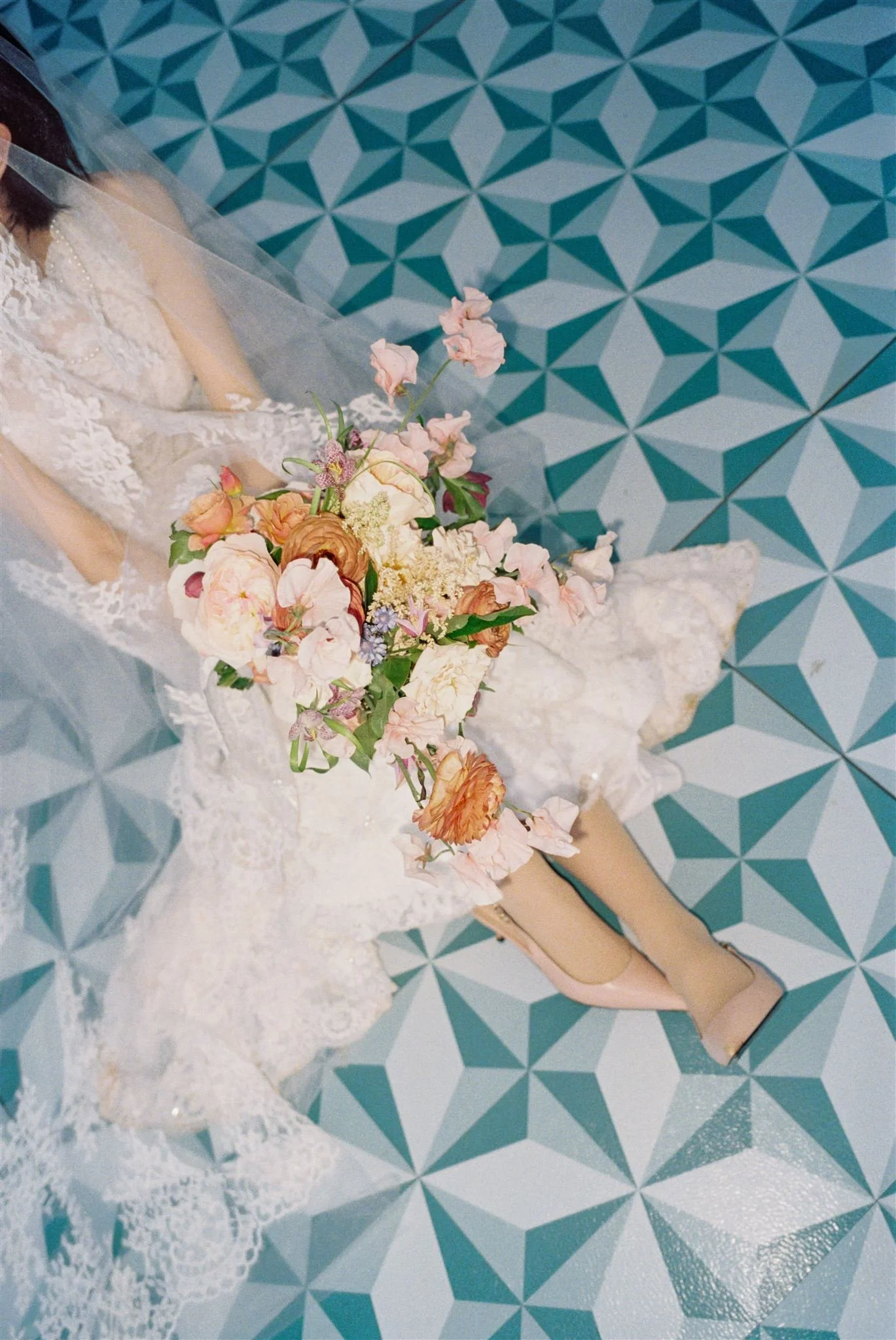 organic bouquet with bride Hawaii