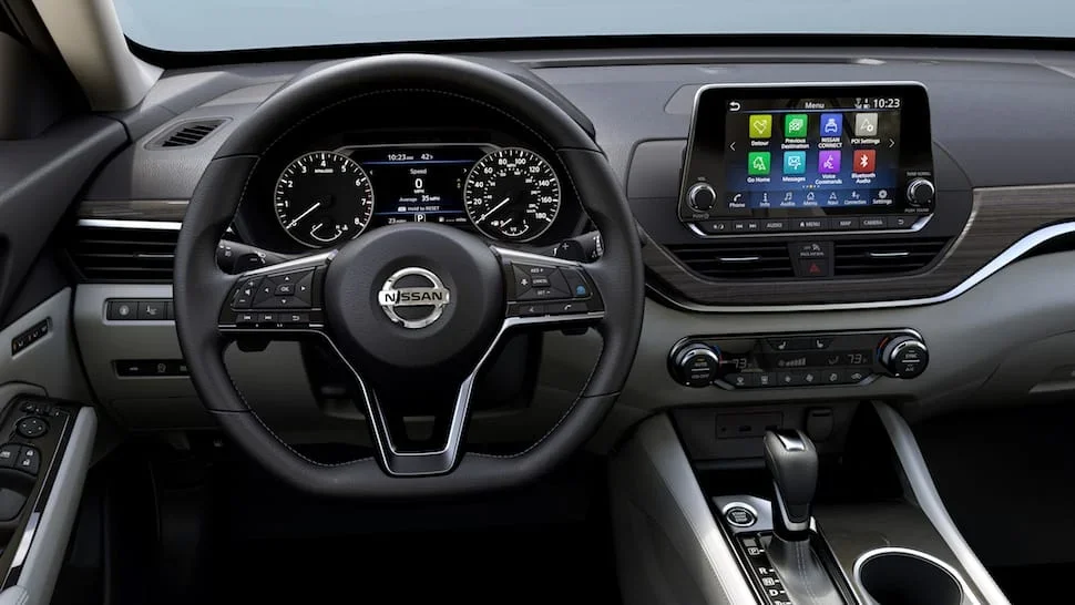 2019-nissan-altima-review-first-drive-interior.webp