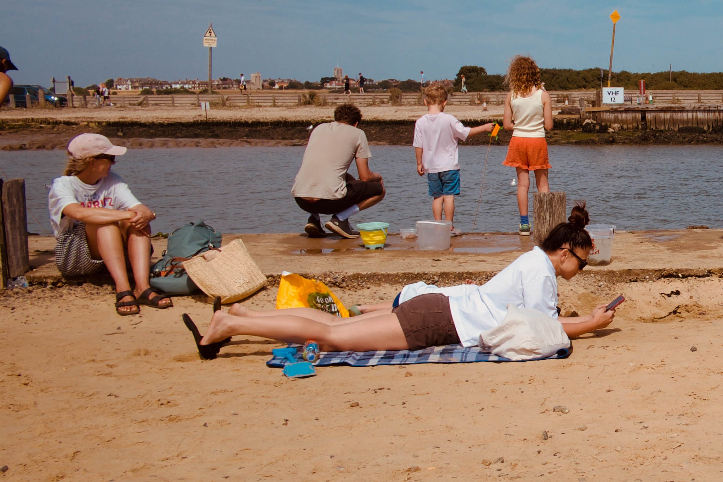 Snapshots Brits at Home