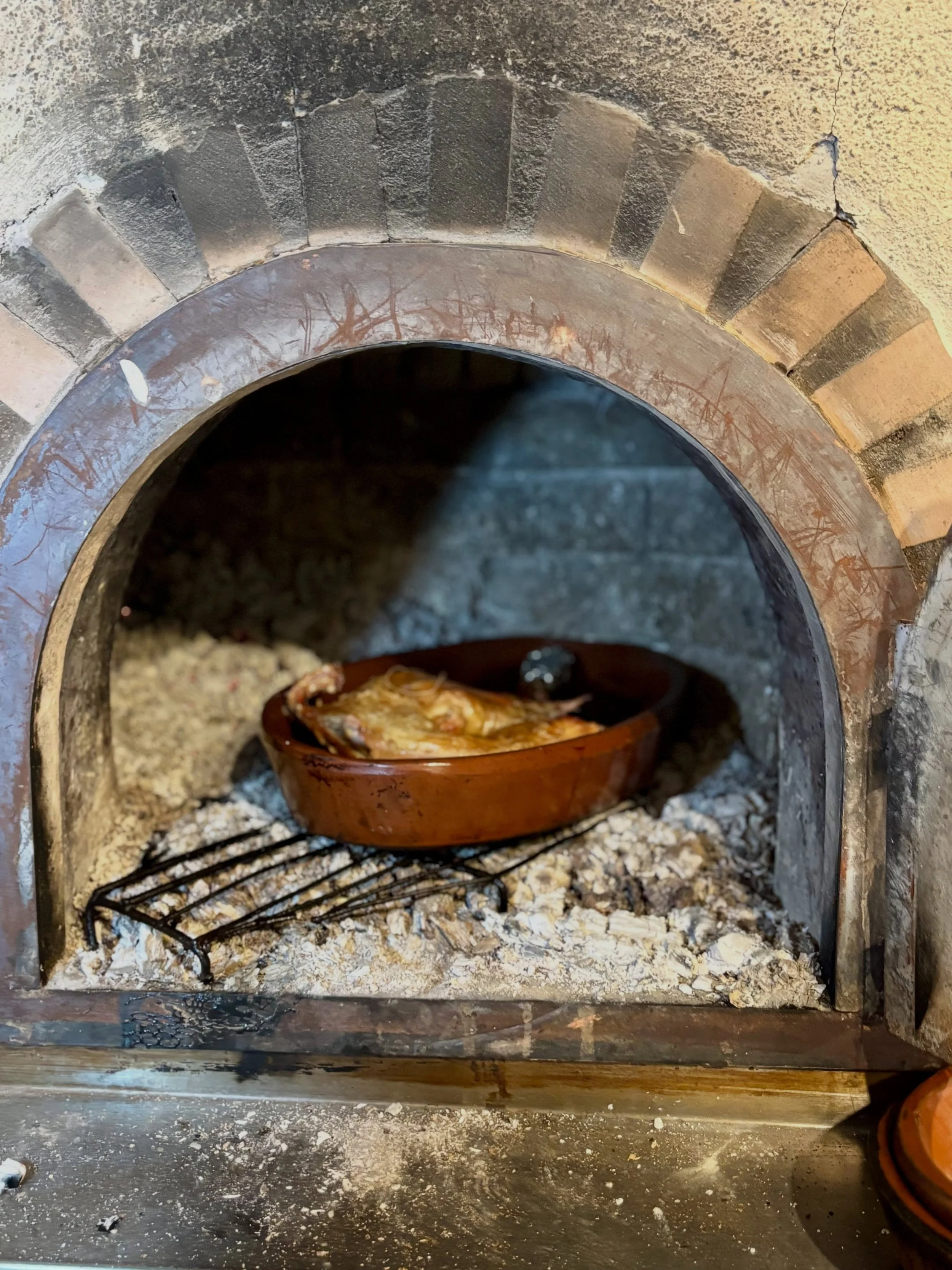 Los asados en horno de le&ntilde;a son una de nuestras especialidades gastron&oacute;micas 🔥

El sabor aut&eacute;ntico del asado, el aroma de las ascuas&hellip; aqu&iacute; 👇🏼
El Picachuelo Restaurante Asador 
918 686 074 - 630 427 388
www.elpica