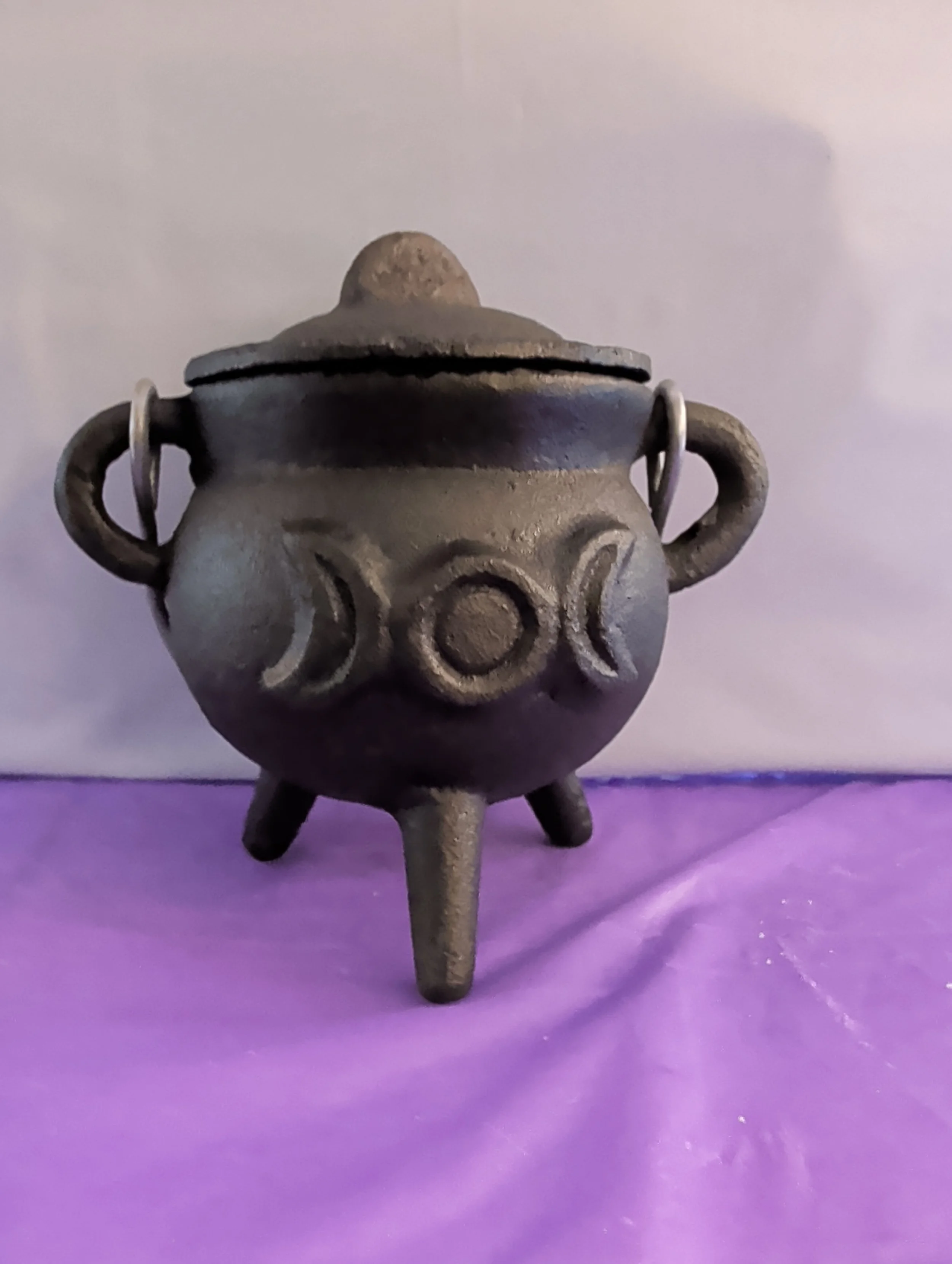 Triple Moon Cast Iron Mini Cauldron