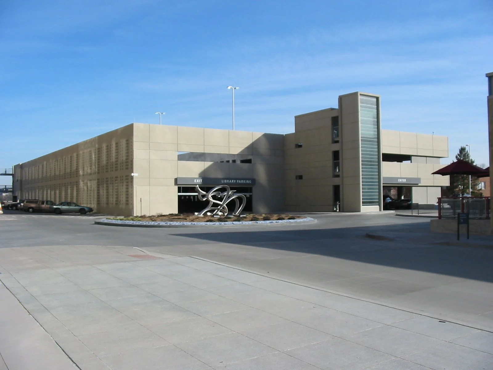 Plaza Colonnade Parking Structure