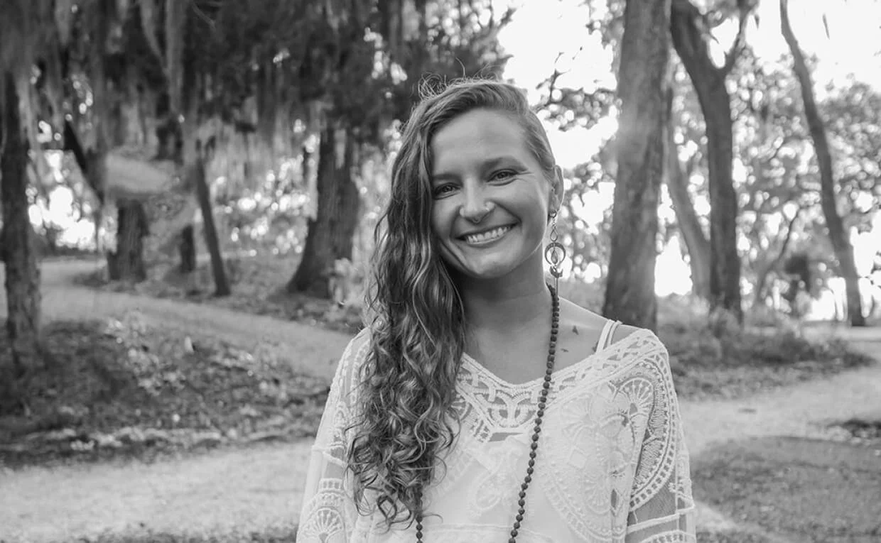 S2/Ep6 Cultivating Community, Embodying True Leadership and Returning To The Divine Feminine with Courtney Bohlman