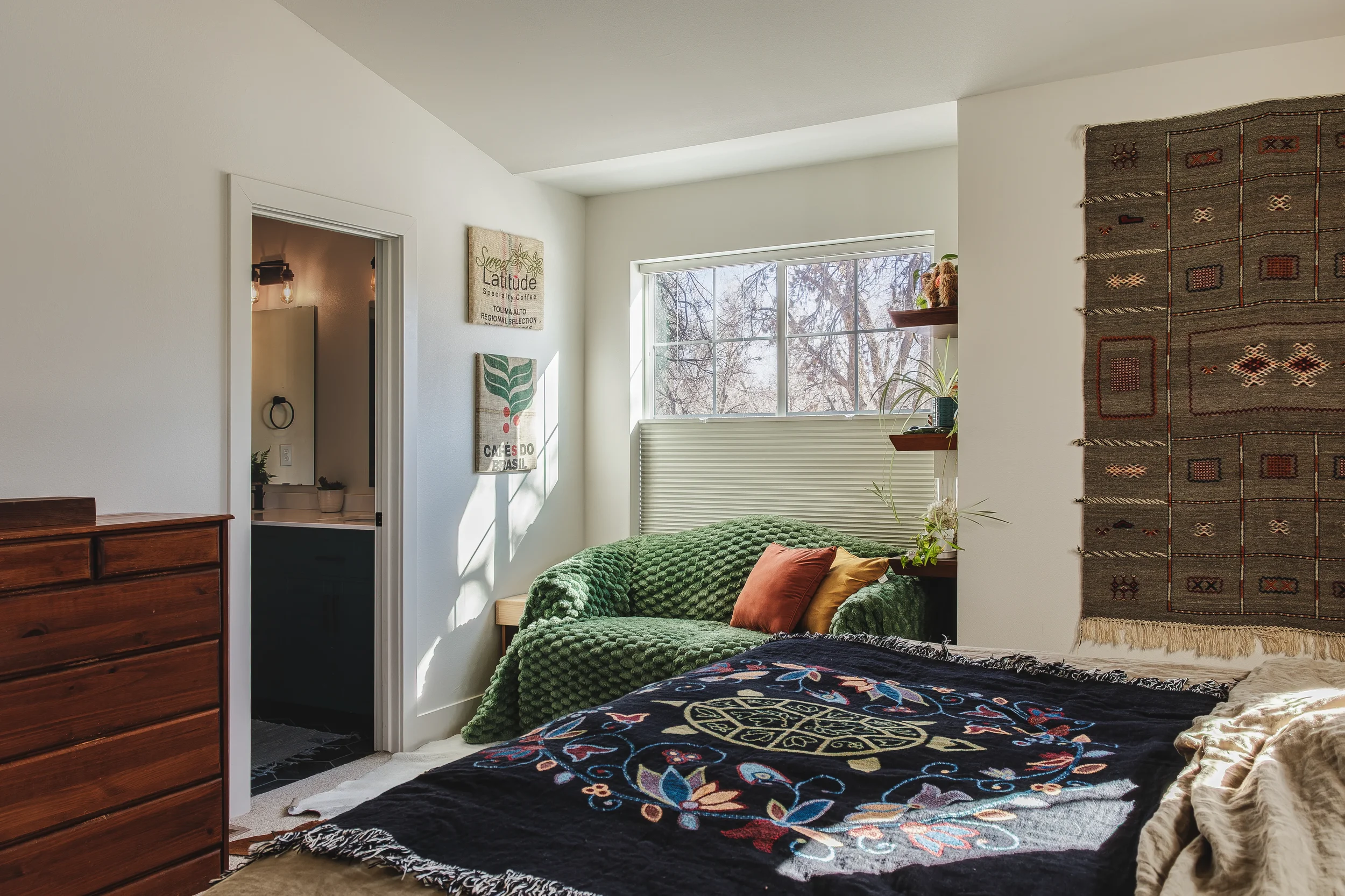 master-bedroom-nook-interior-photography-co.webp