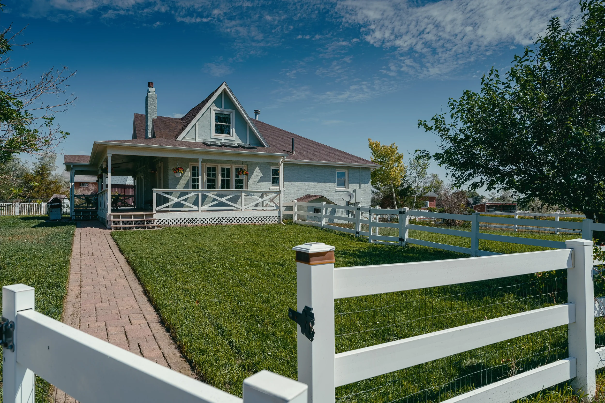 broomfield-luxury-farmhouse-front-elevation.webp