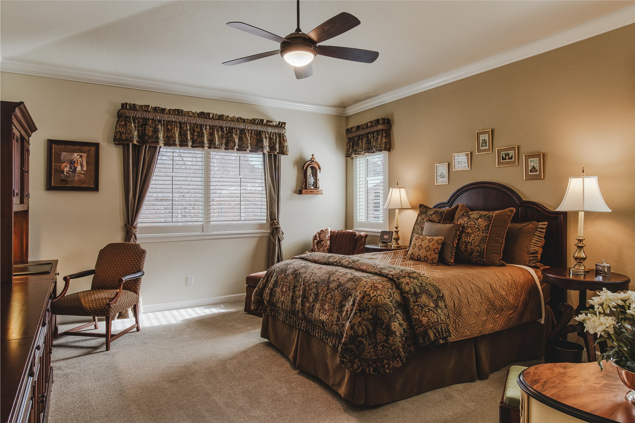 master-bedroom-real-estate-photography-longmont.webp