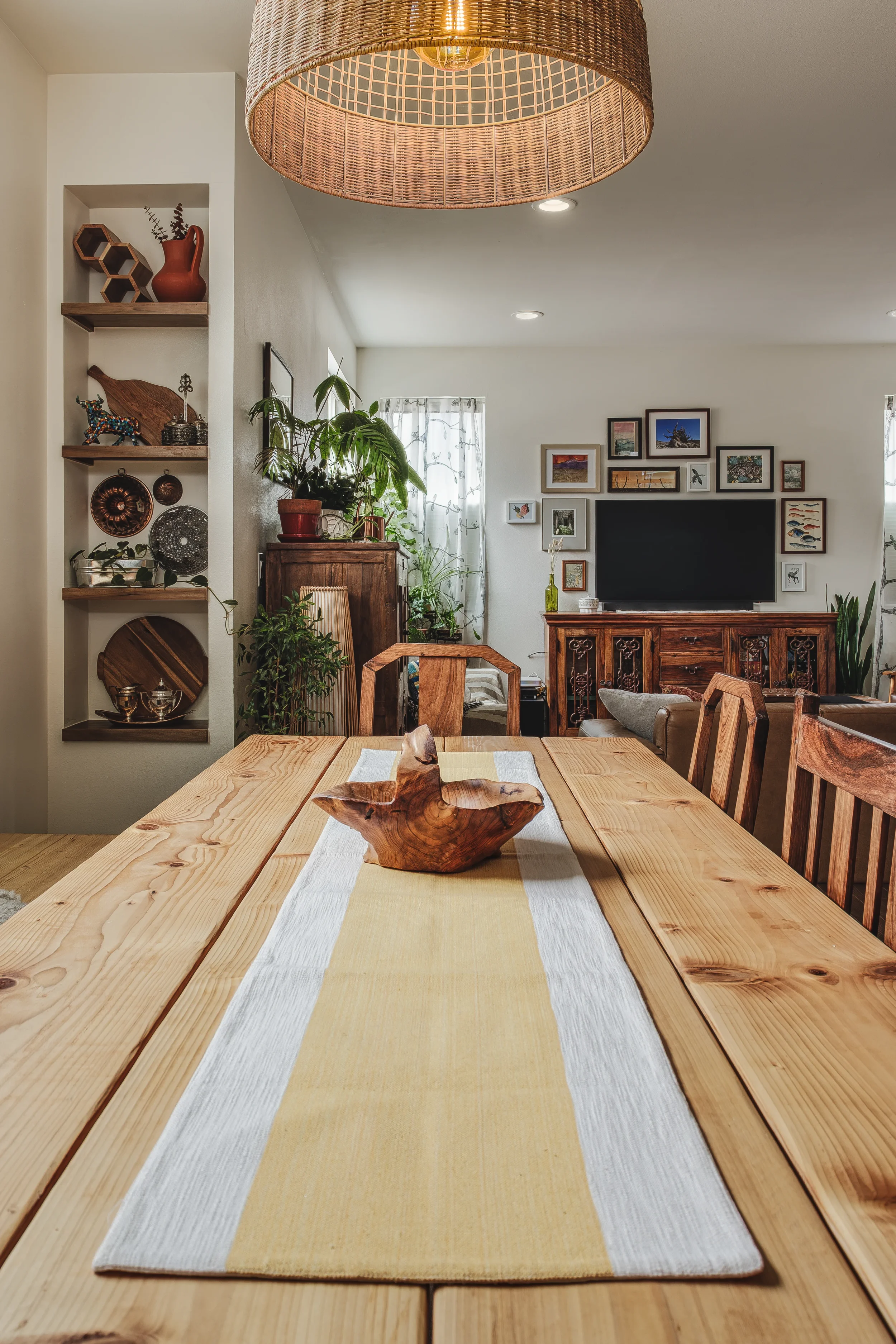 dining-room-interior-photography-berthoud-colorado.webp