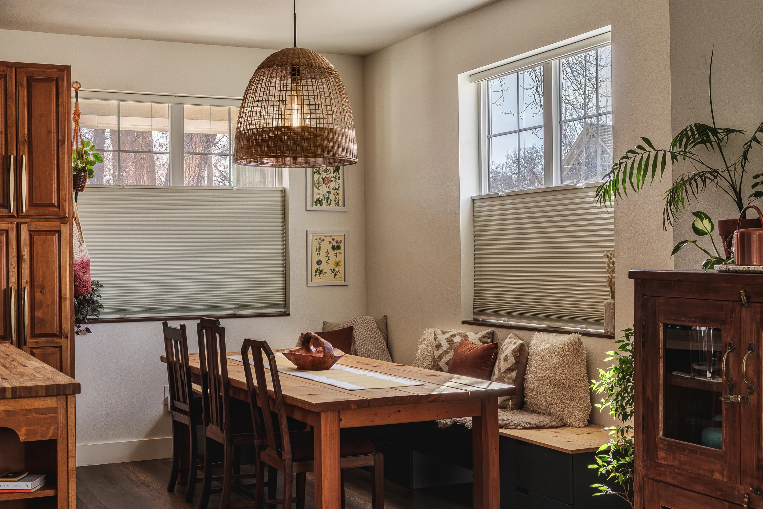 dining-room-real-estate-berthoud-colorado.webp