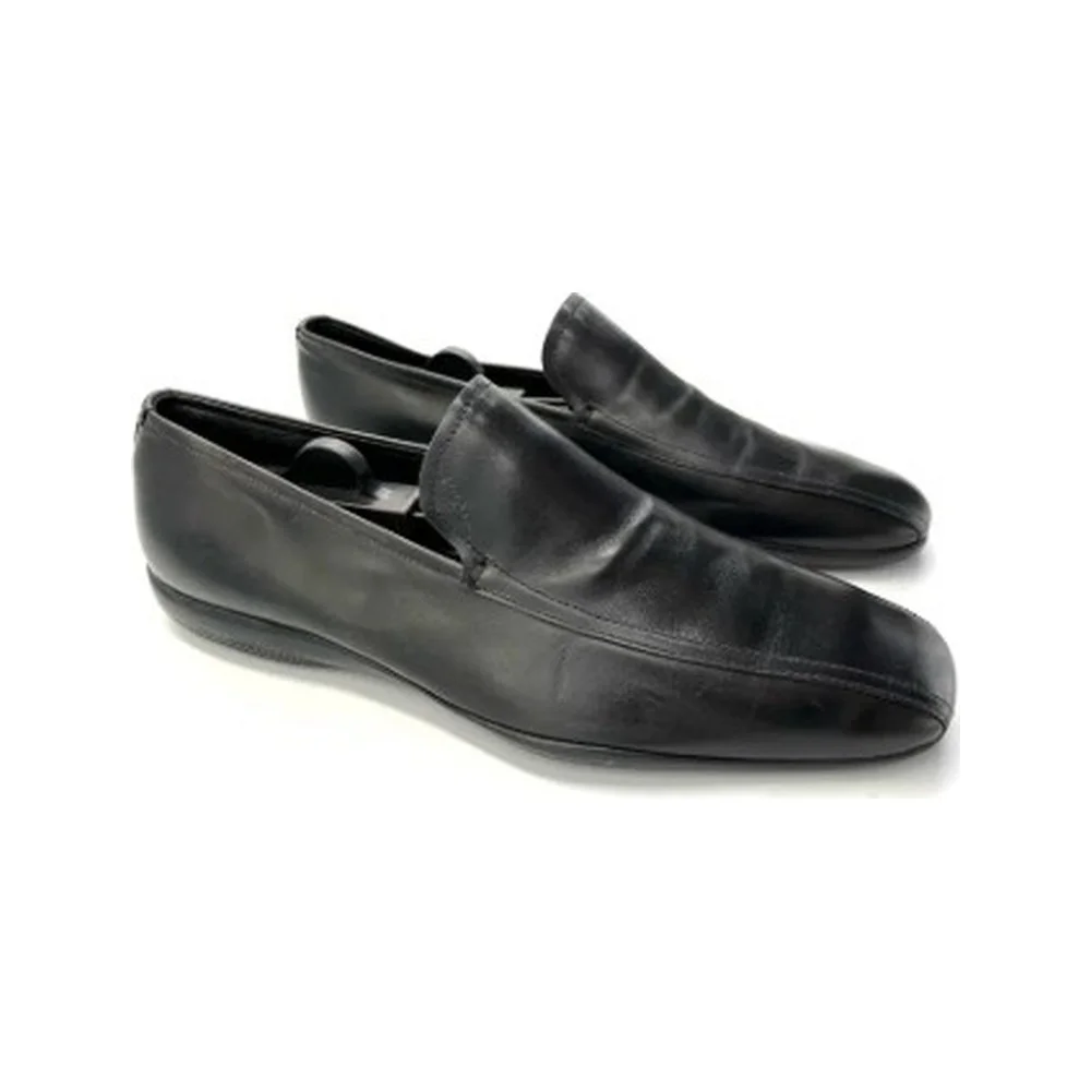 Prada Black Leather Loafers in Black