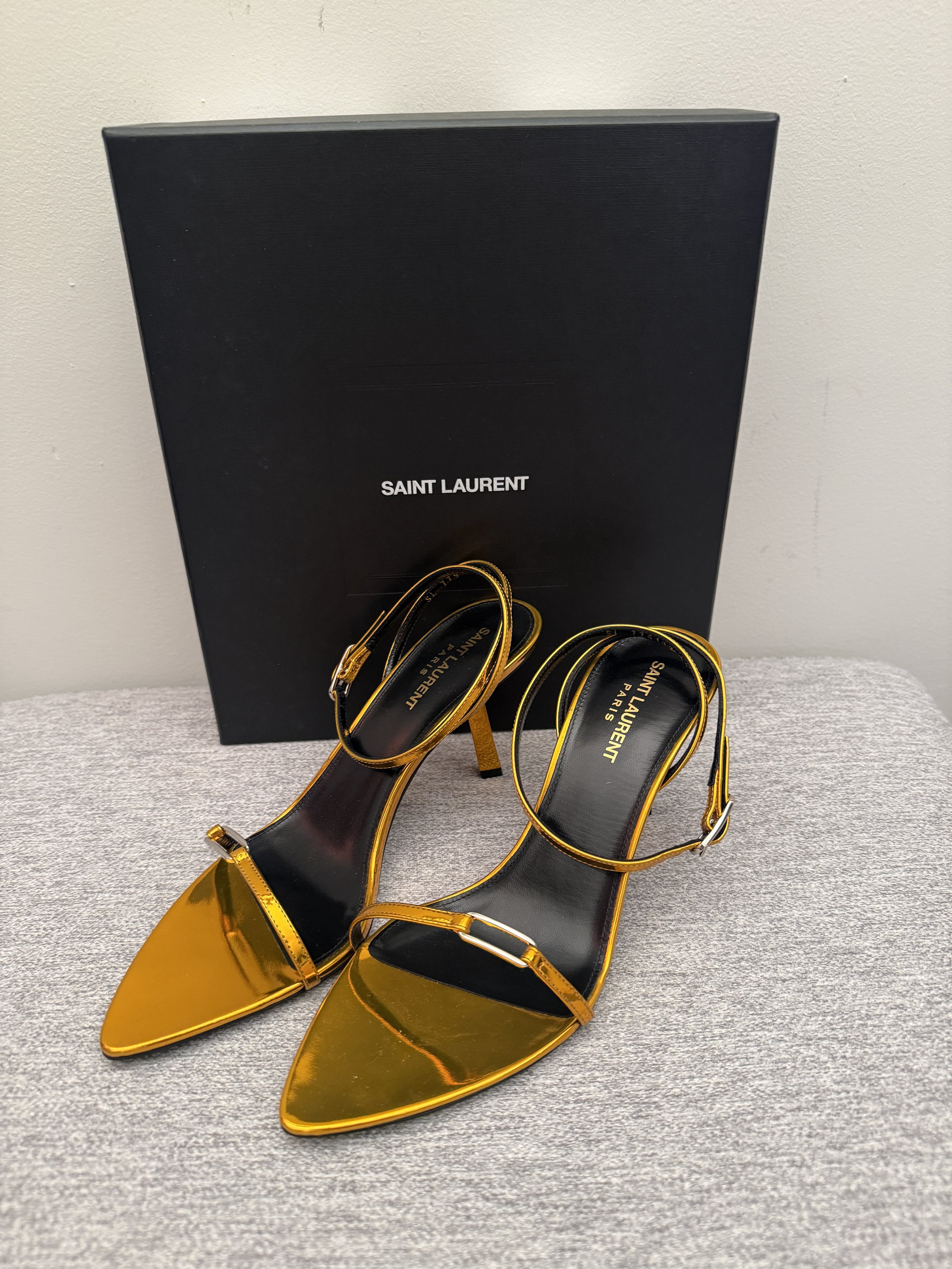 Saint Laurent 75mm Kitty Sandals in Metal Tangerine