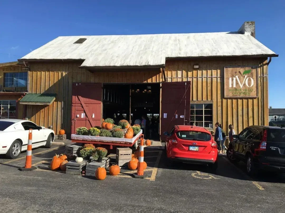 Farm-Fresh Flavors All Day: Where to Eat at Hidden Valley Orchards