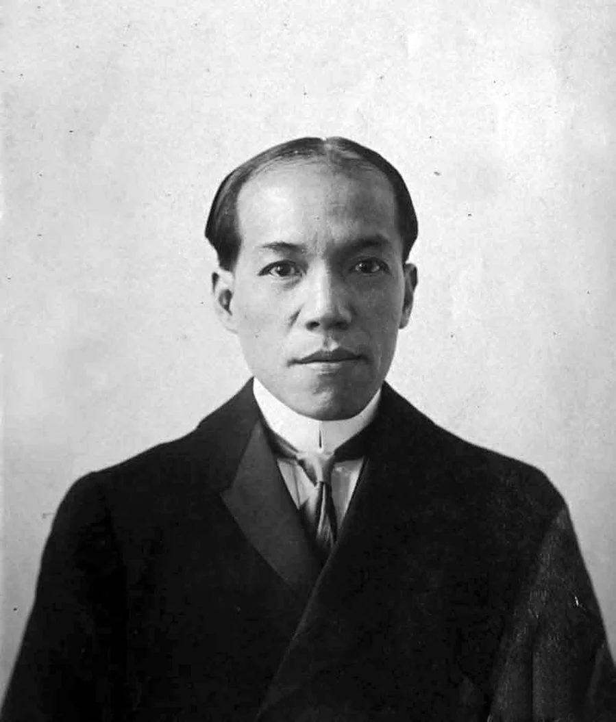 Liang_Qichao_portrait.jpg