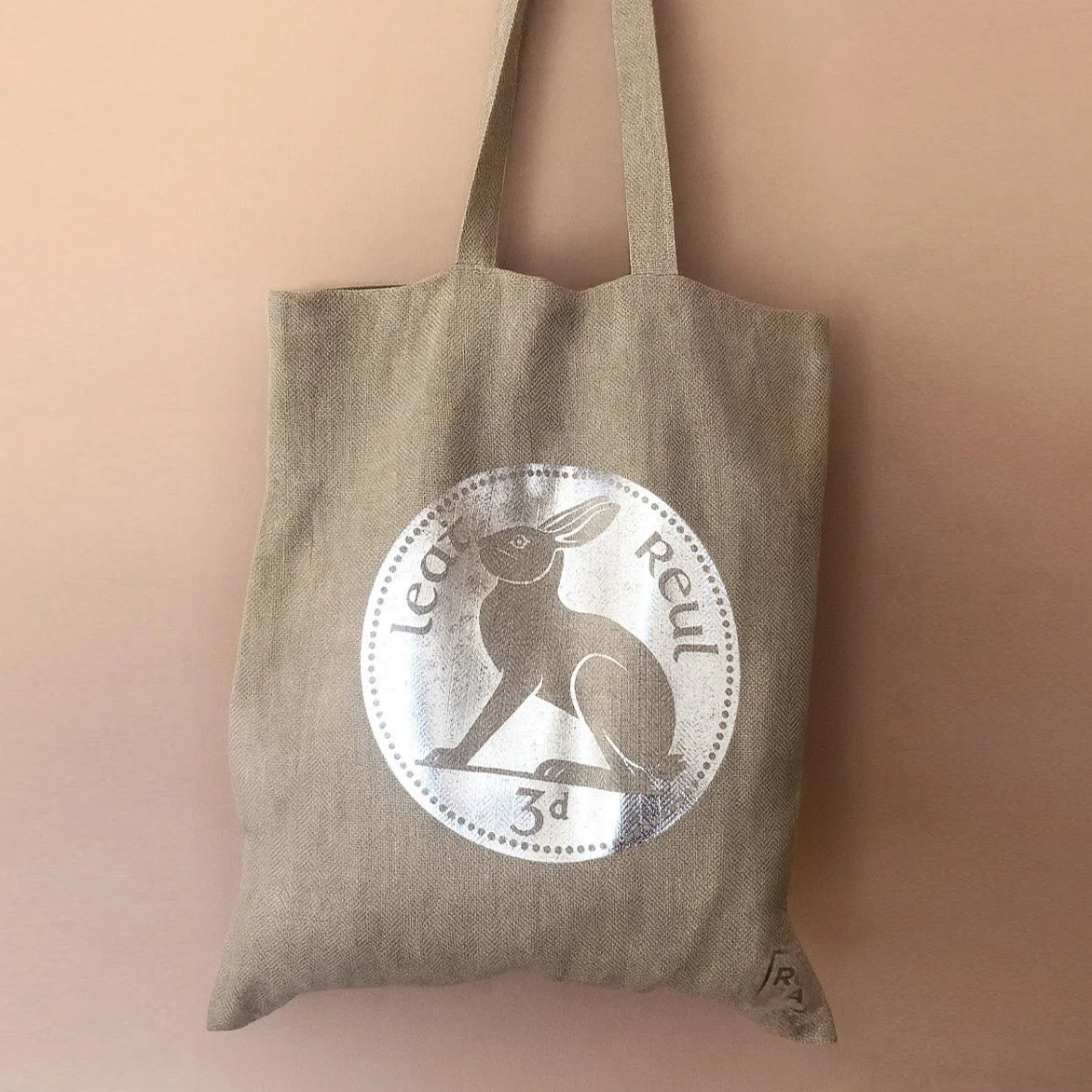 SILVER FOILED HARE COIN MÁLA (Rósa x McNutt)