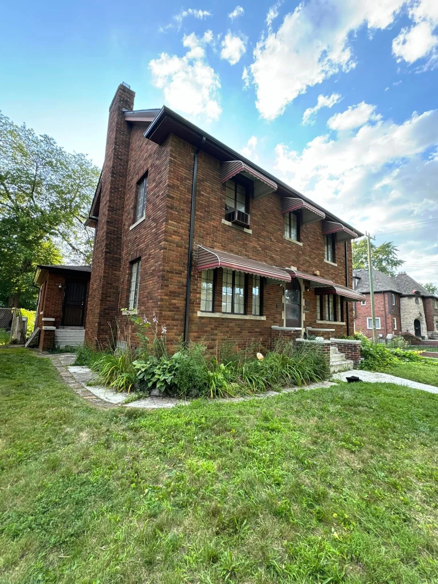 Seamless Gutter Installation