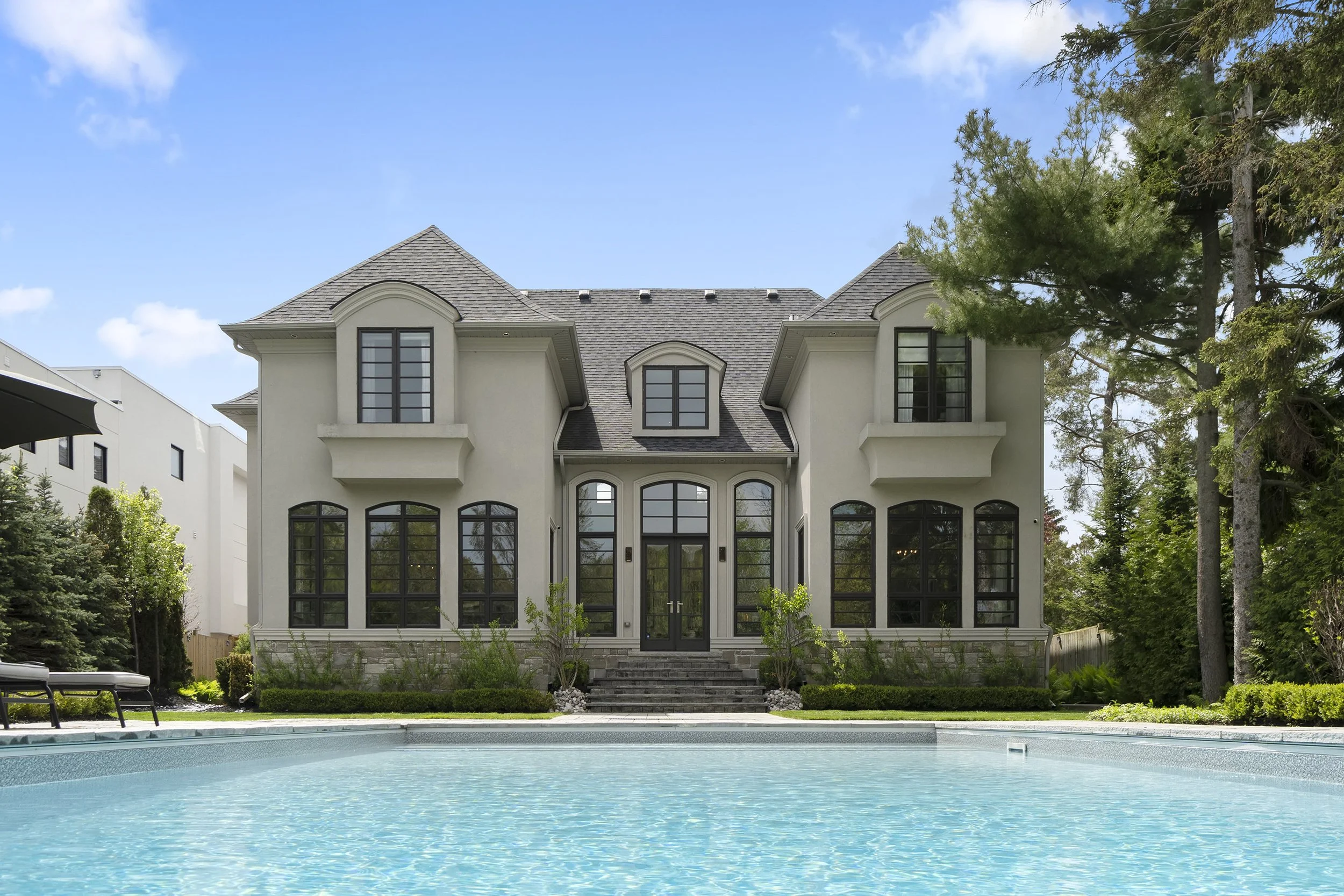 Rougemount residence and pool, photographed by Vardy Media