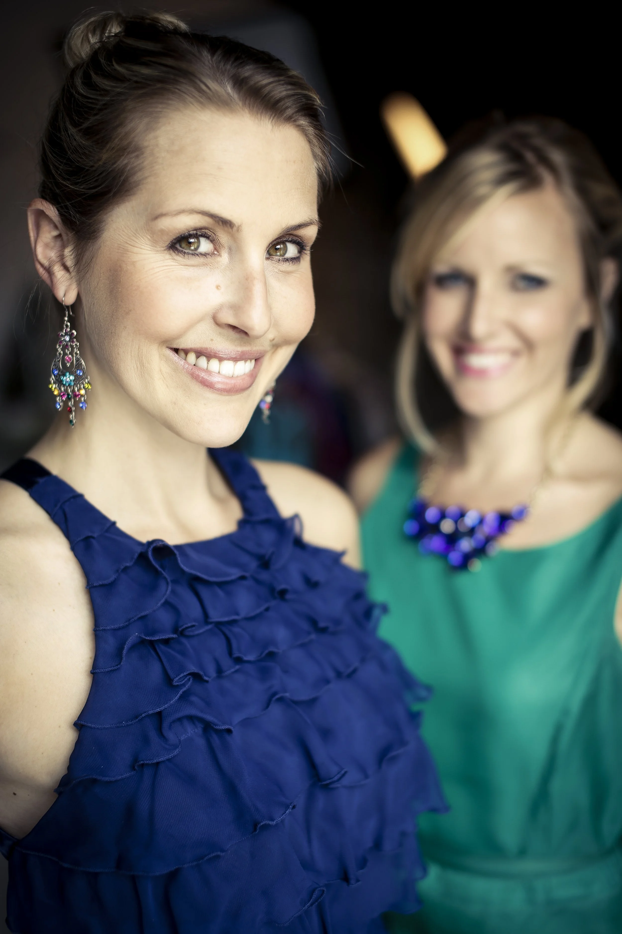 1940s jazz-era female vocal duo available for anniversaries in Hampshire