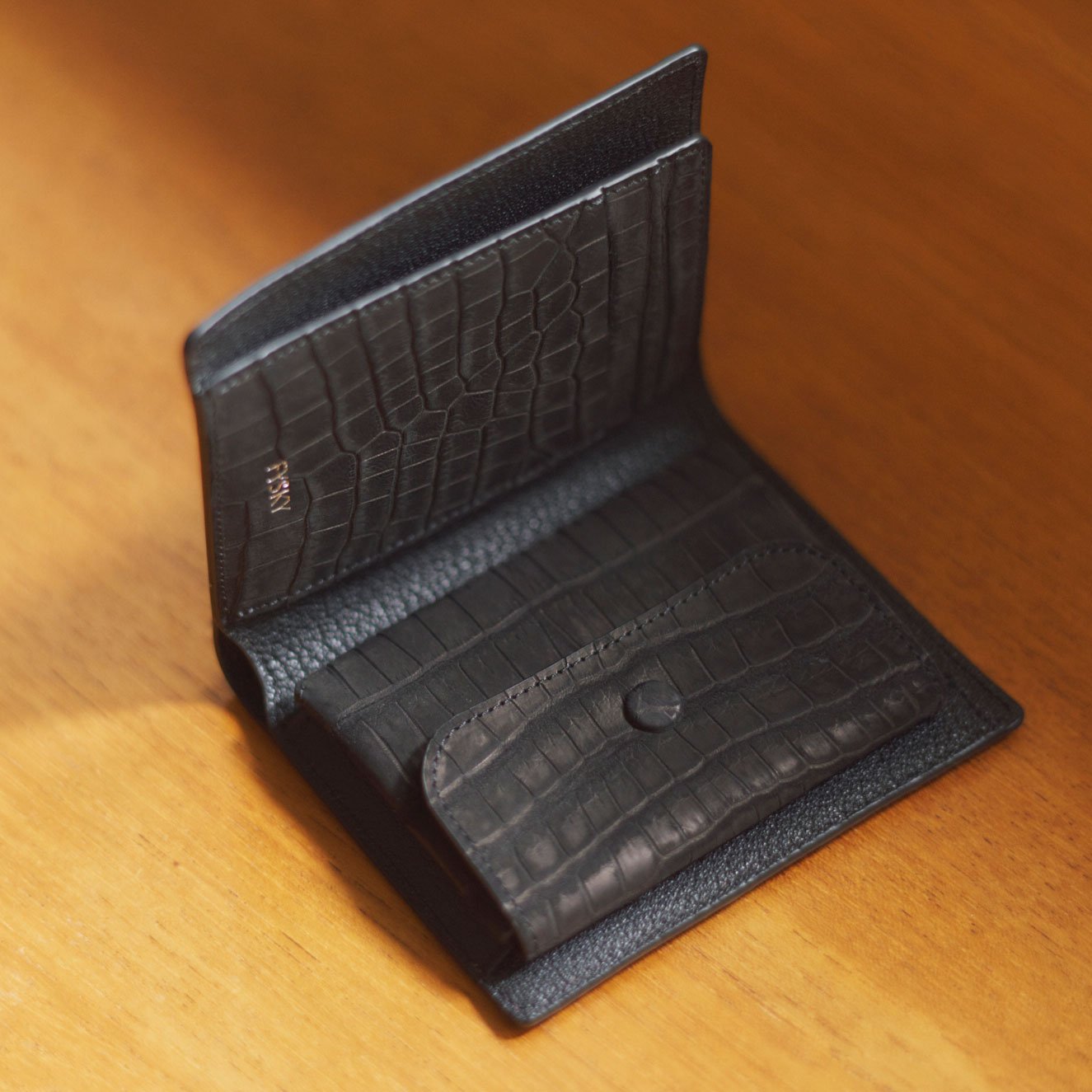  Bi-Fold Short Wallet