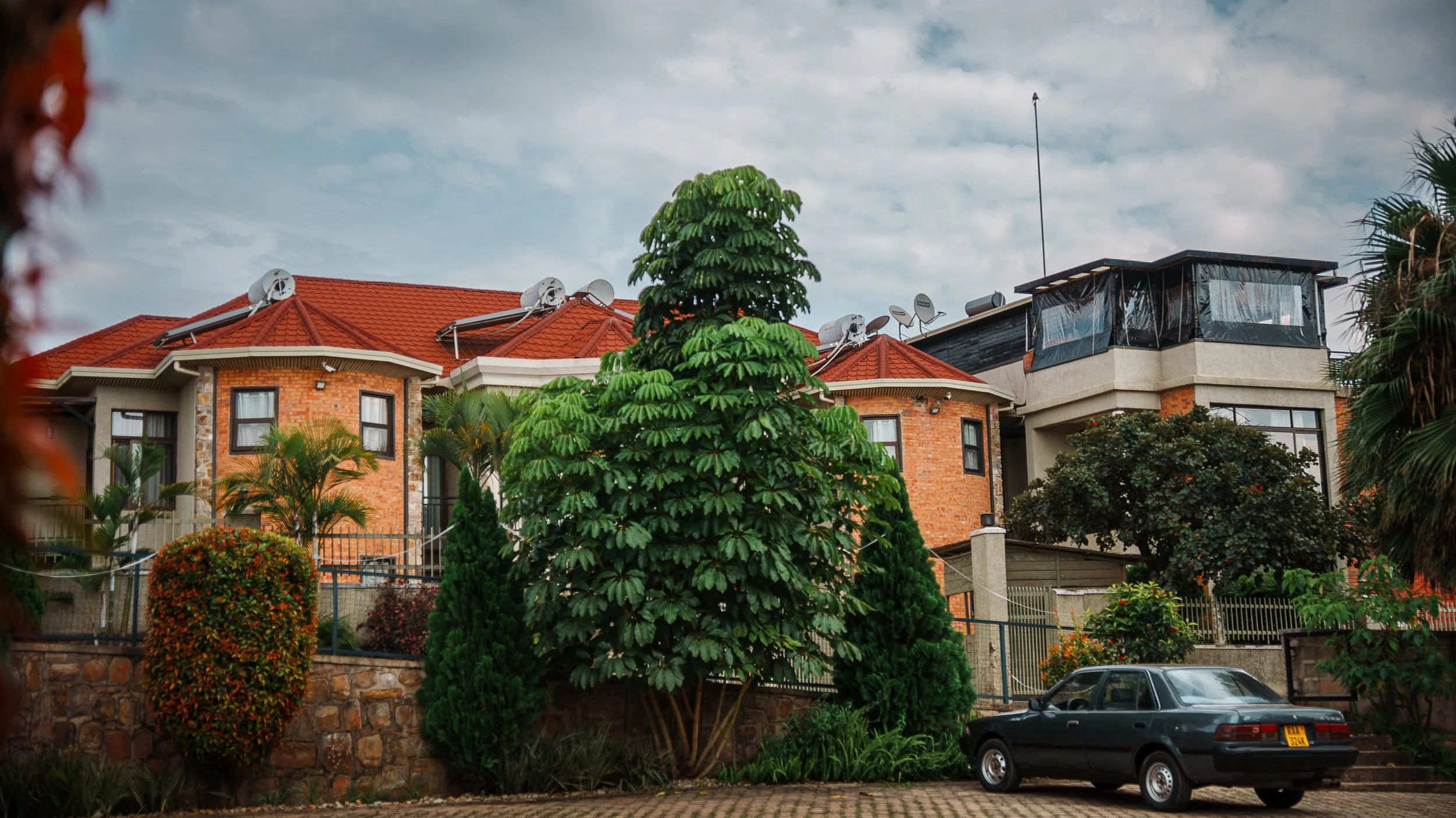 You'll arrive at our parking lot in front of the hotel.