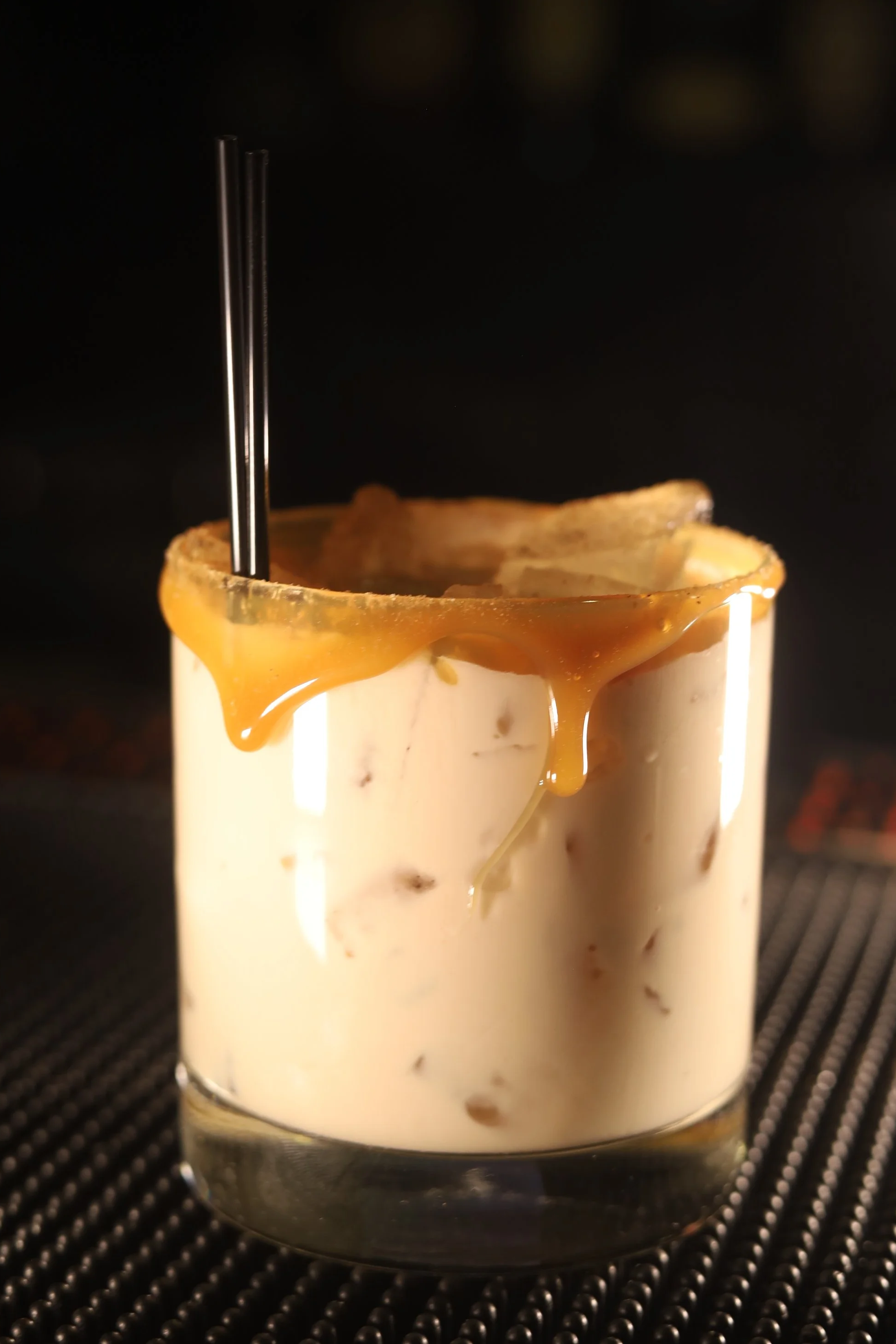 Chef Rock's Victorious – Where Baltimore meets soul. Jumbo lump crab, smoky lamb chops, crab mac decadence. Downtown flavor with heart