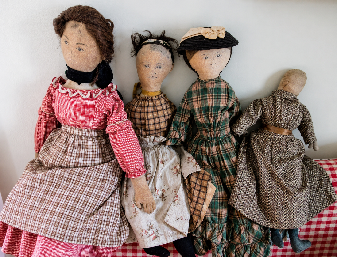 Folk Dolls and the Stories They Hold: Ethnography, Oral History, and Material Memory
