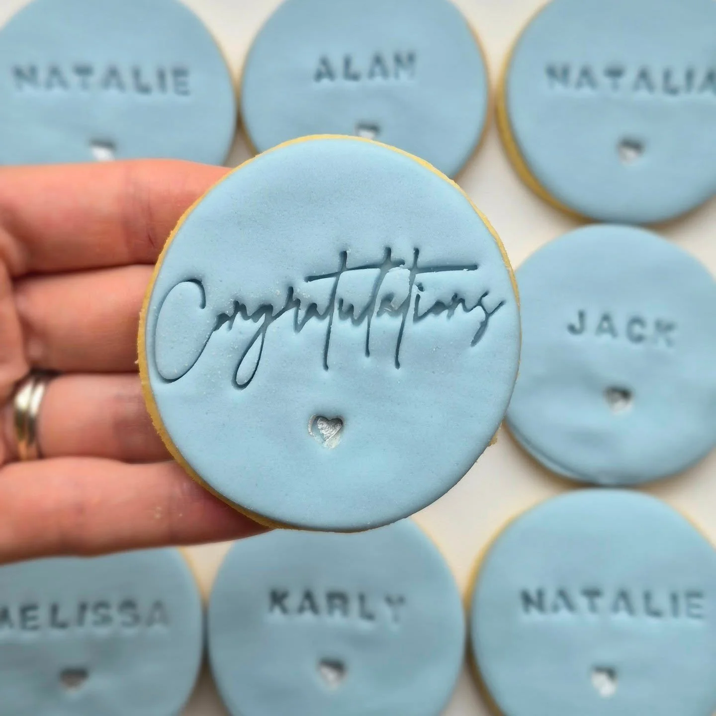 Wedding Name Placement Cookies.
For a beautiful bride this weekend ❤️

Two in One. Table setting and a wedding favour 💙

#weddingcookies #weddingideas #weddingfood