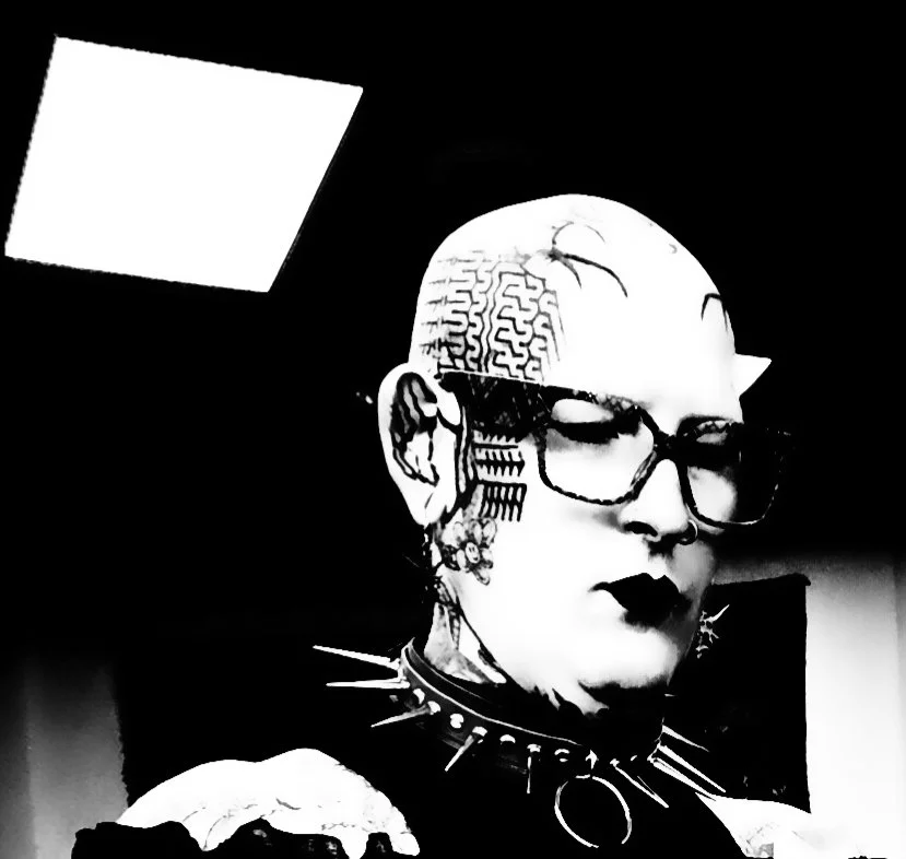 blackwork tattooer