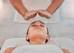 Reiki Sessions and Classes