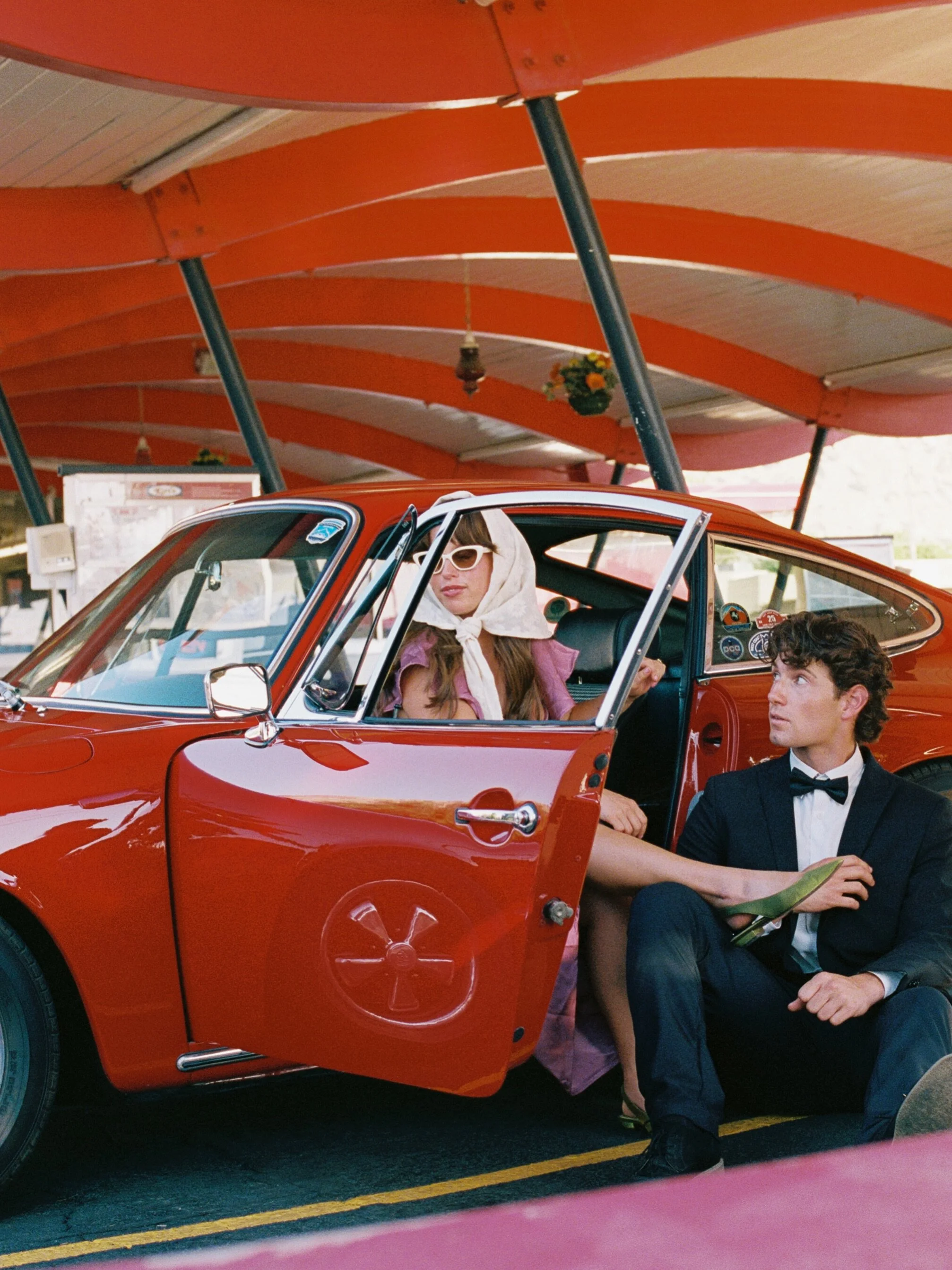 next stop, the honeymoon diner 💋
35mm

Planning + Production: @saltedivoryy
Florist: @oliveandsagefloral
Creative Direction + Food Styling: @saltedivoryy + @oliveandsagefloral
Bride + Groom: @llukellarsen + @apkipps
Diner: @kirtsdrivein