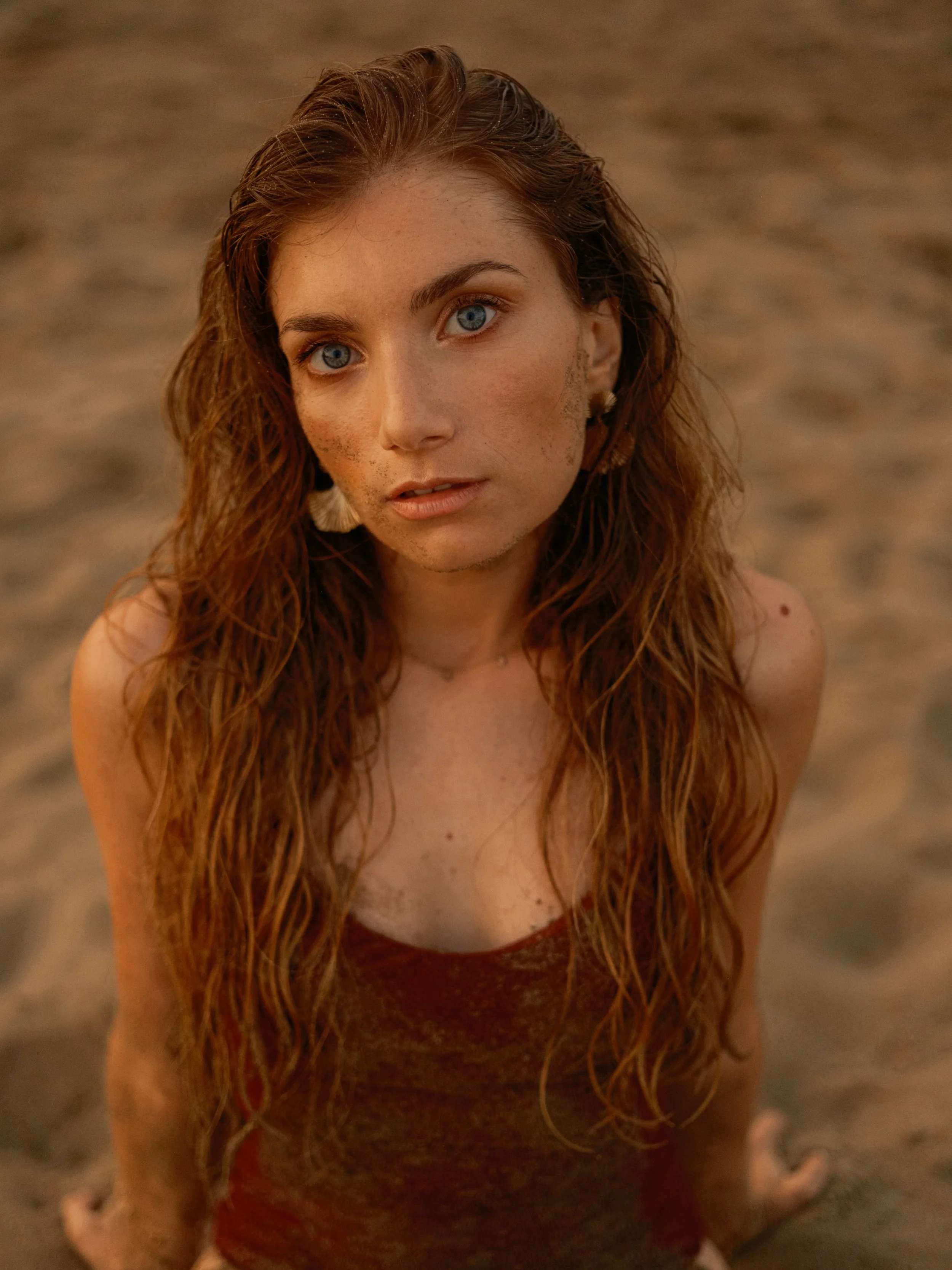 Une premi&egrave;re pour Pauline ! C&rsquo;&eacute;tait une s&eacute;ance incroyable du debut &agrave; la fin 🙌 
Encore un peu de sable sur la peau, je ne suis pas pr&ecirc;te &agrave; accueillir l&rsquo;automne.. 
#gruissan #gruissanphotographe #fr