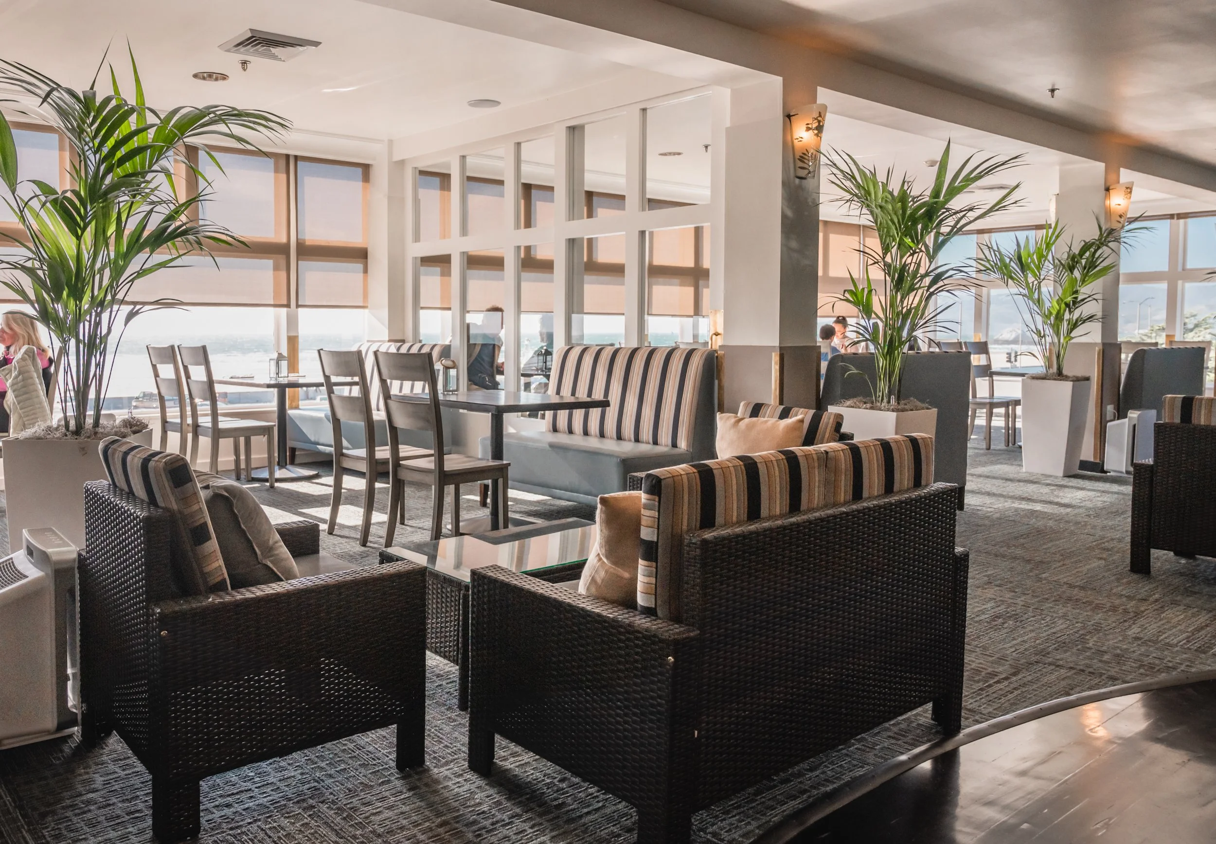 Sunset Vista Room for entertaining 40-50 people