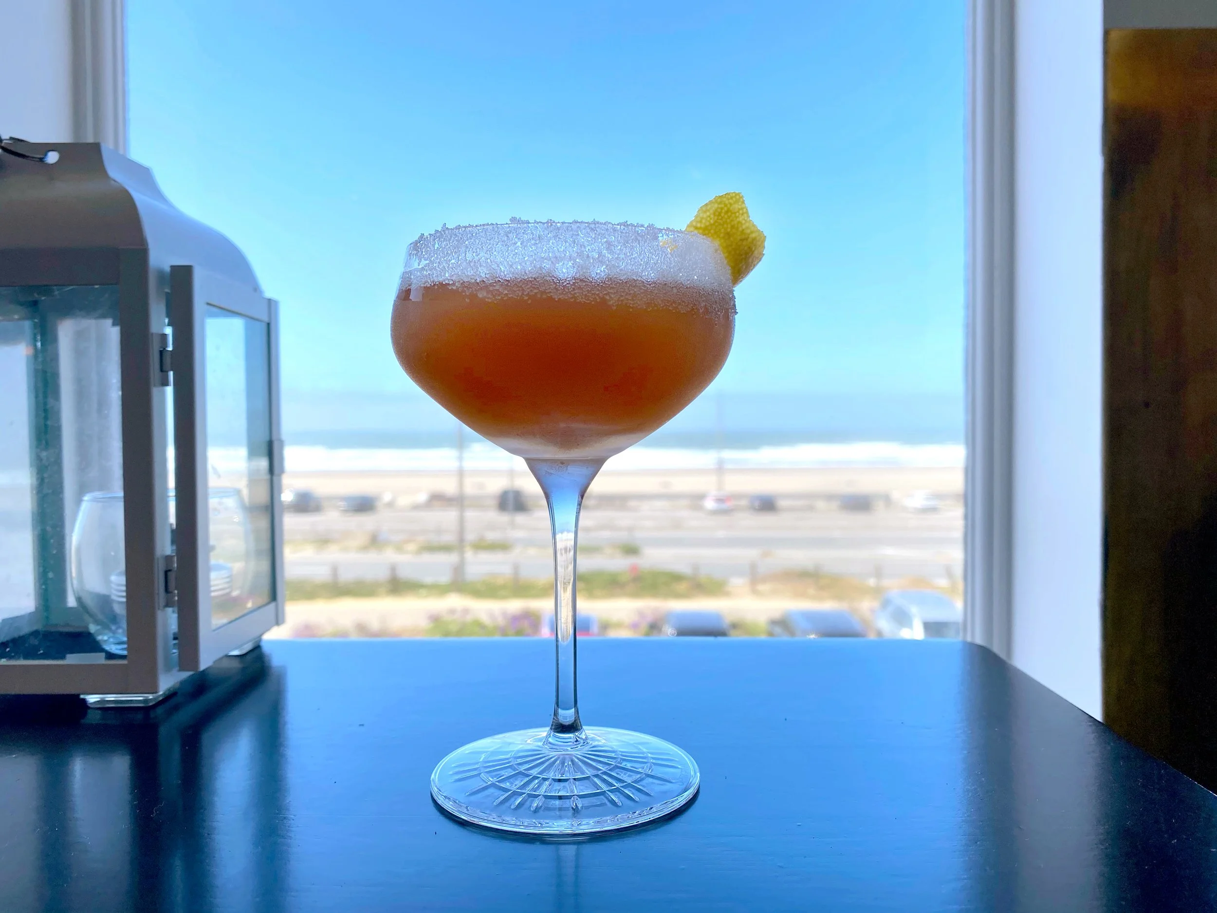 Cocktail with view of Ocean Beach, View, San Francisco, Happy Hour