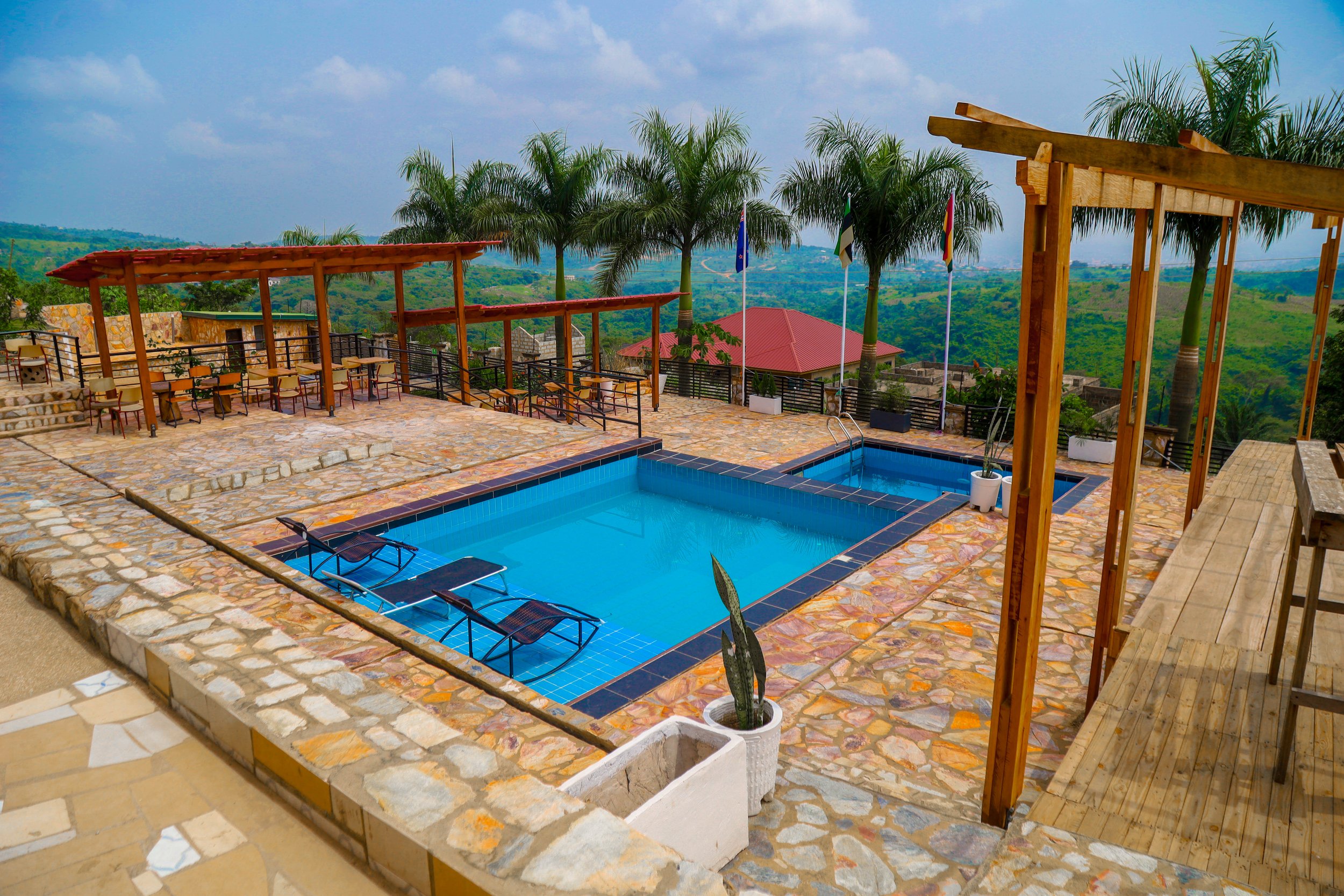 Pool and Seating Area.jpg