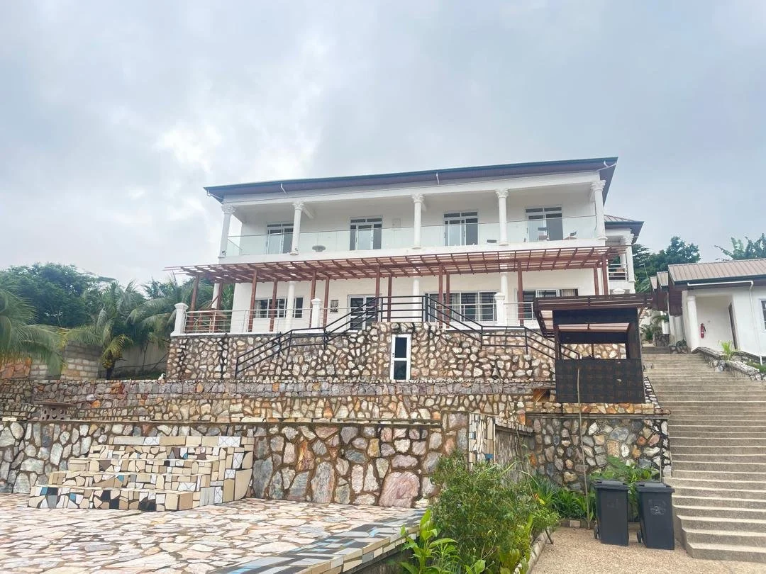 Marluter Hotel Exterior and Pool