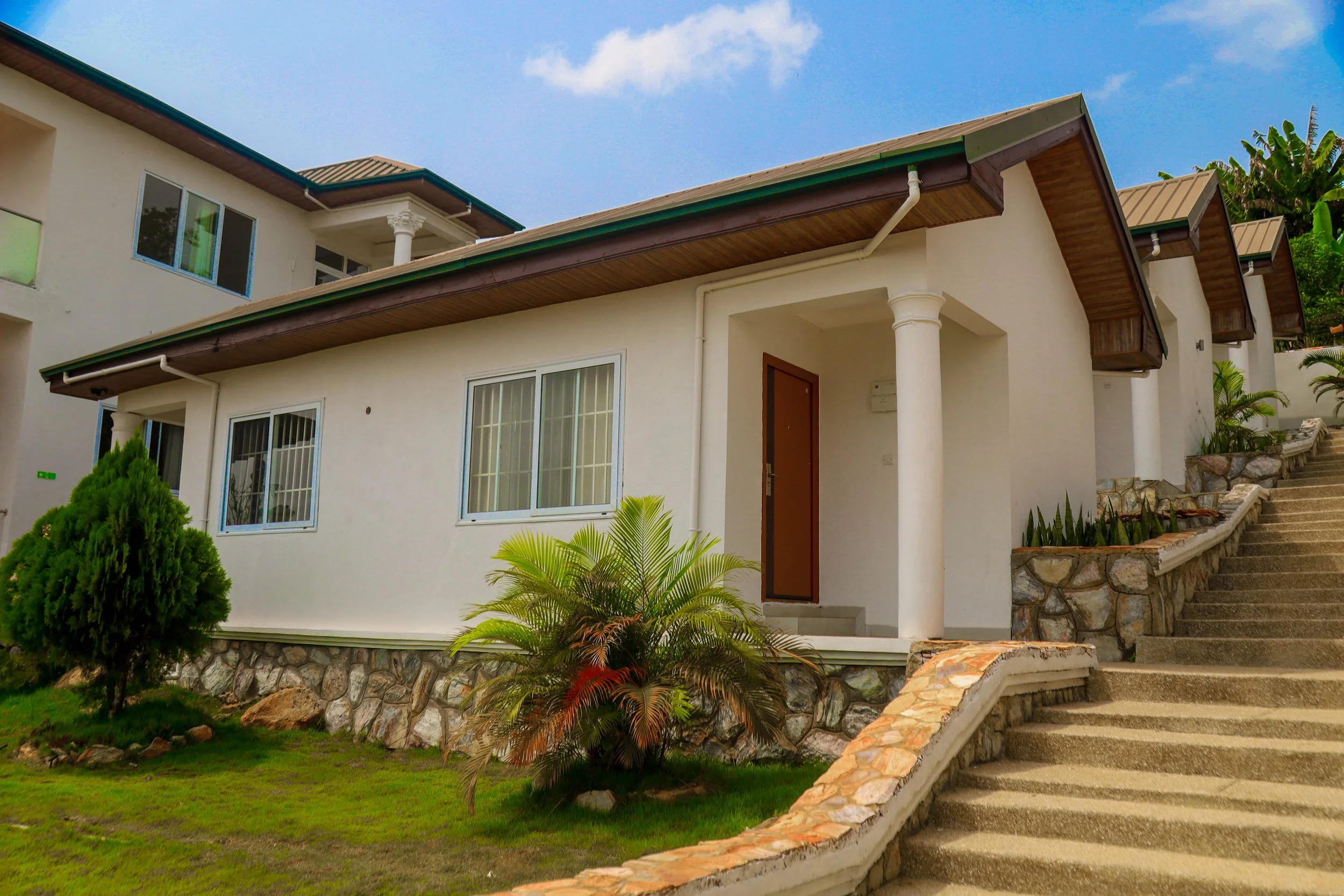 Standard Room Exterior.jpg