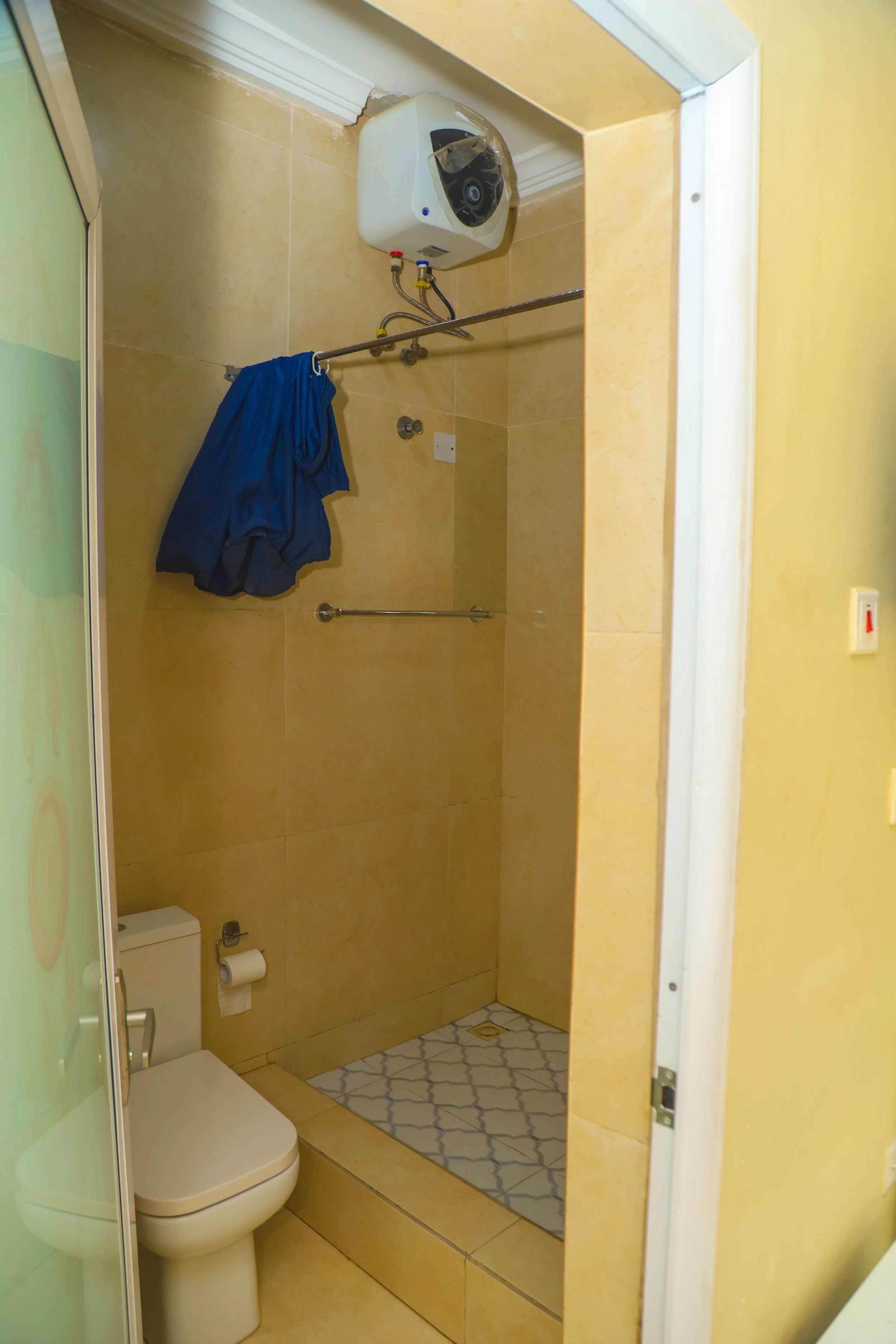 Standard Bathroom.jpg