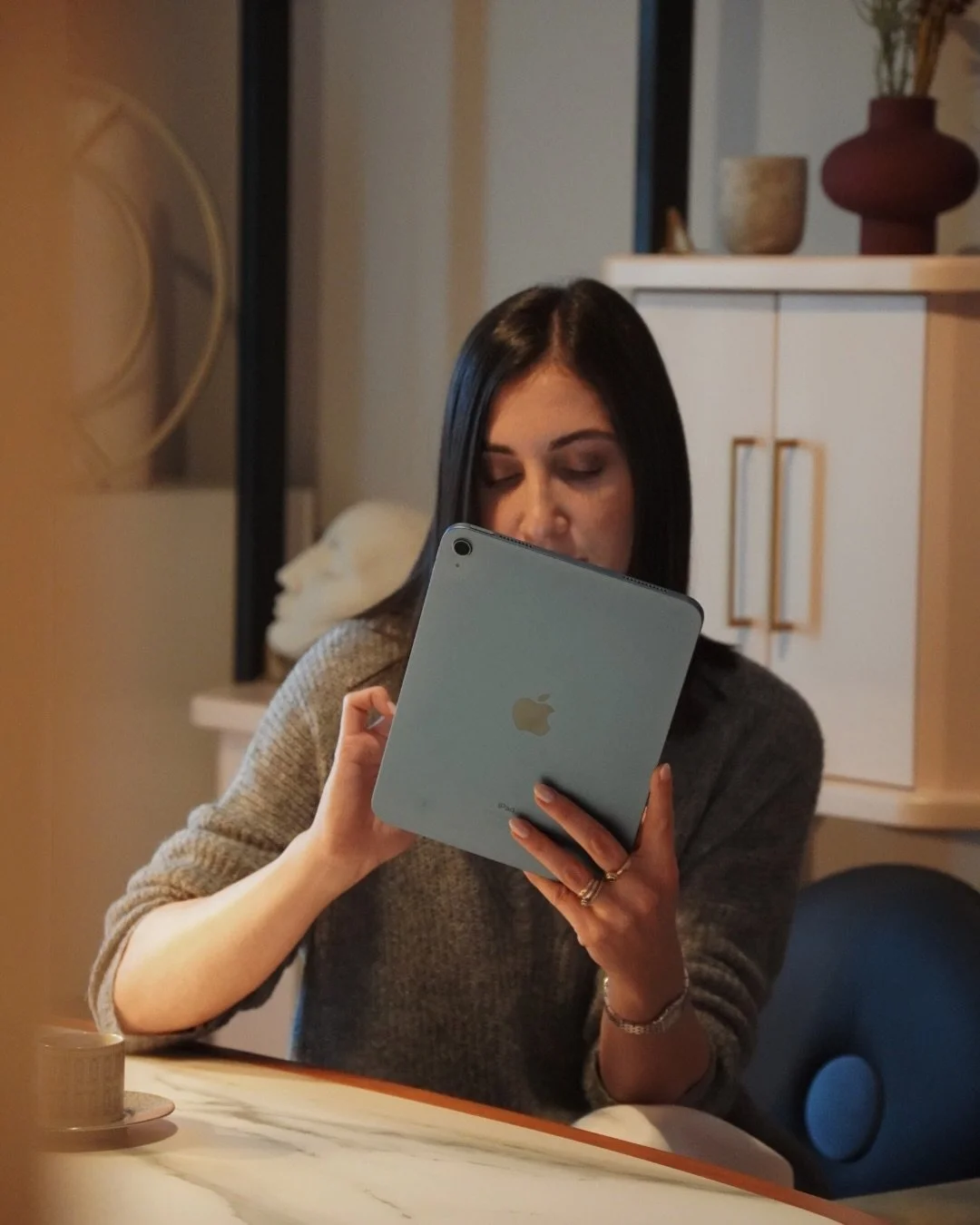 ⚡ Snažan čip omogućava brz i fluidan rad čak i u najzahtjevnijim aplikacijama, dok uz Apple ✏️ svaka ideja dizajnera postaje precizan crtež.

iPad (11. generacije) sada za 399,00&euro;
📅 2.3. &ndash; 31.3. ili do isteka zaliha

Izaberi sada &rarr; P