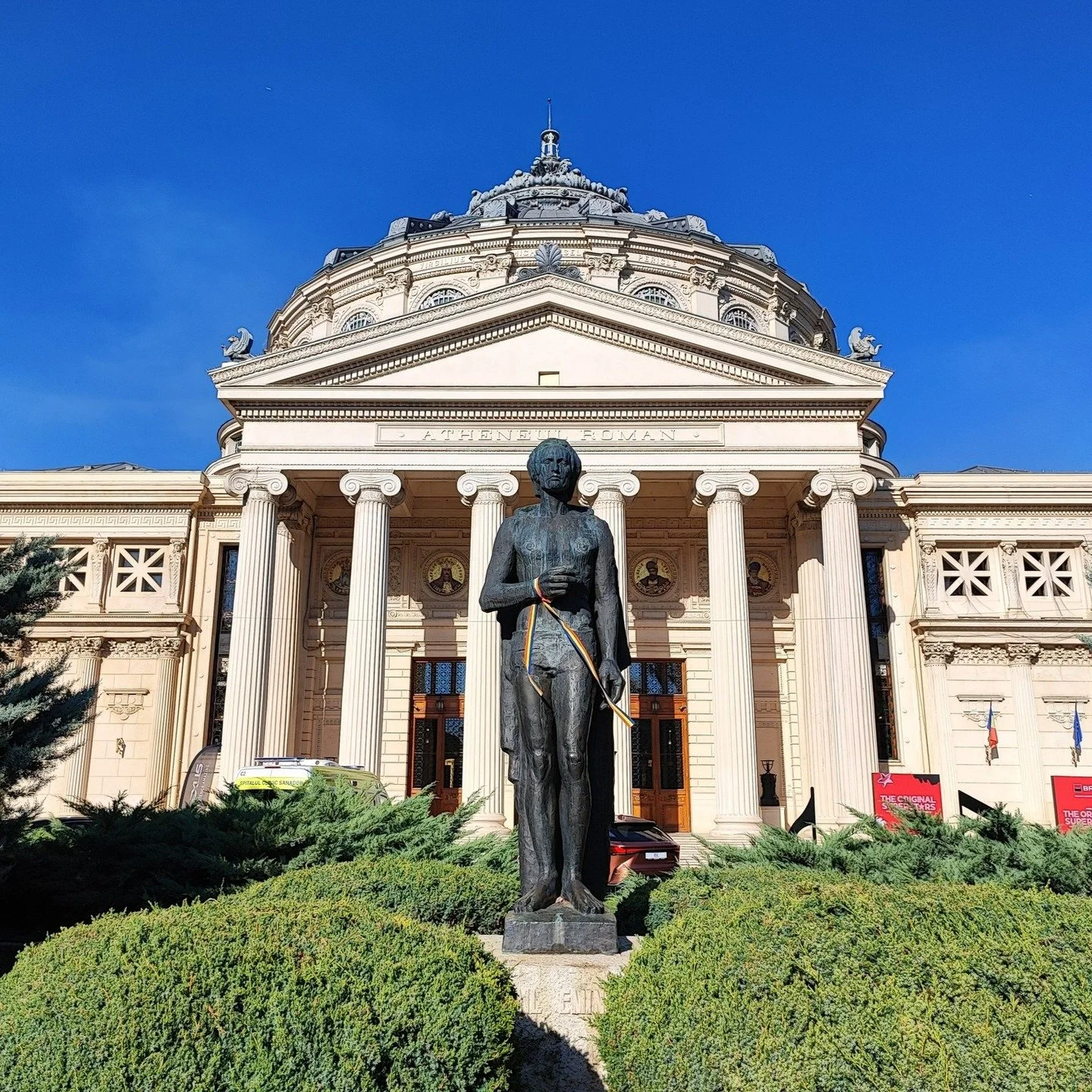 #bucharest #bucarest #romania #beautiful #love #nature #picoftheday #photo #travel #viaggiare