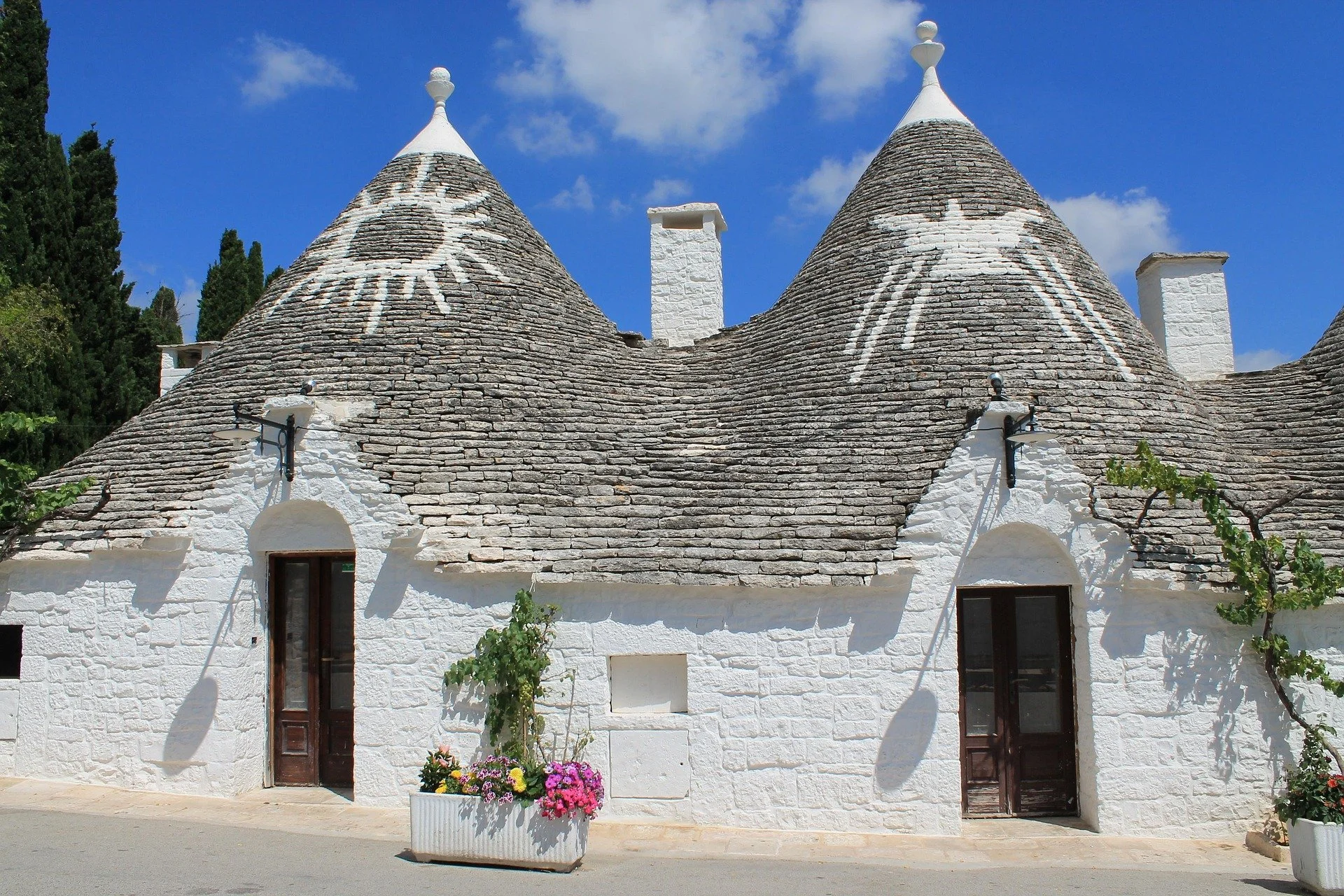 cy125it-alberobello-4026139_1920.jpg