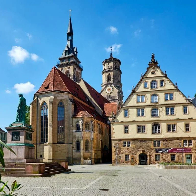 stoccarda-schillerplatz-chiesa.jpg