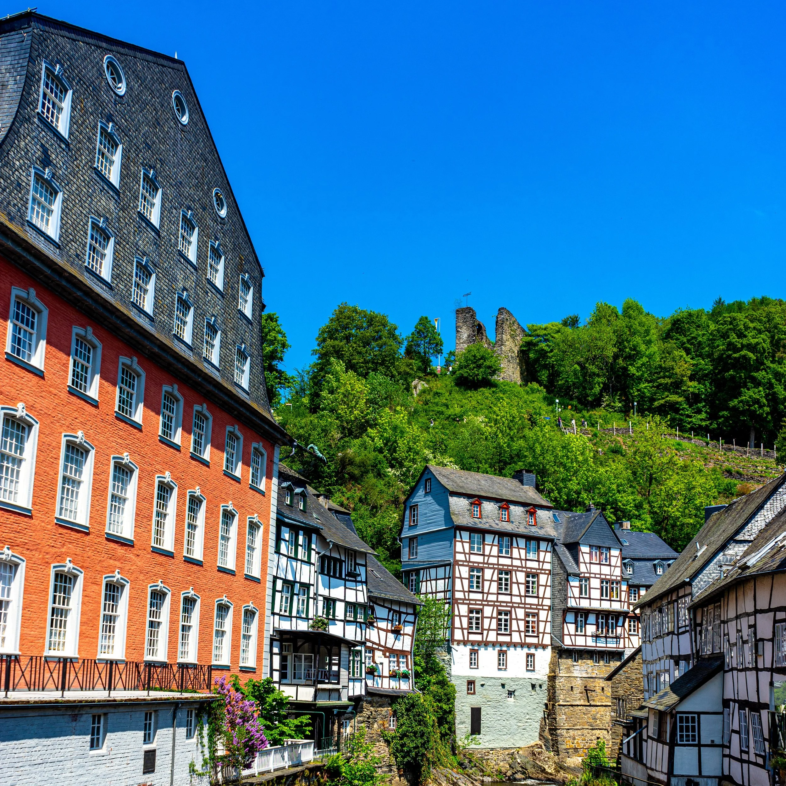 houses-along-rur-river-historic-center-monschau-germany.jpg