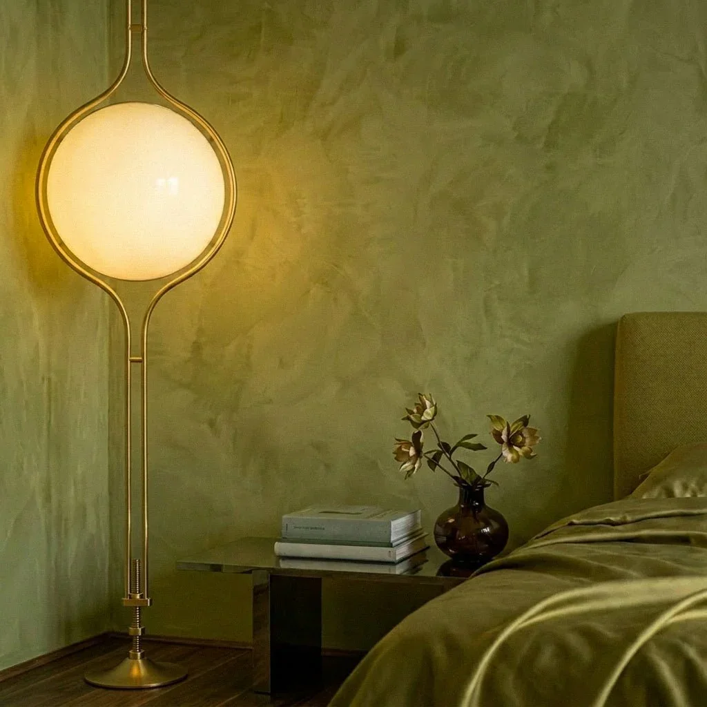 zuru-floor-to-ceiling-lamp-3626065.webp