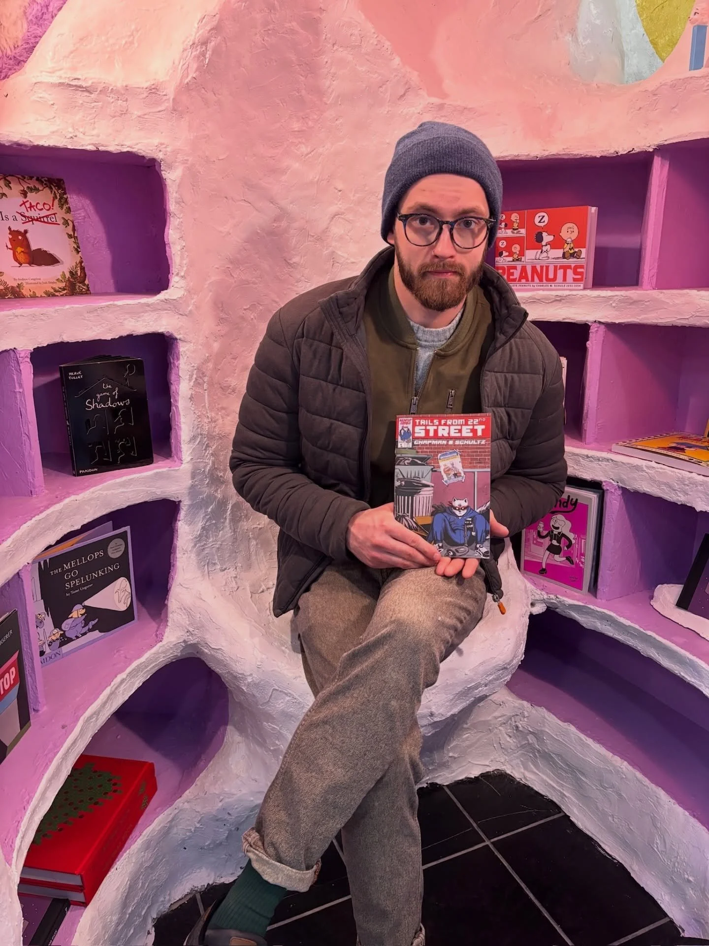 CHICAGO! Our friends at @sheepcultcomics are now carrying TAILS FROM 22ND STREET issue 1! You can find it on their website, but we highly recommend visiting their store in Wicker&mdash;it&rsquo;s truly one of the coolest spaces of all time. 

Let us 