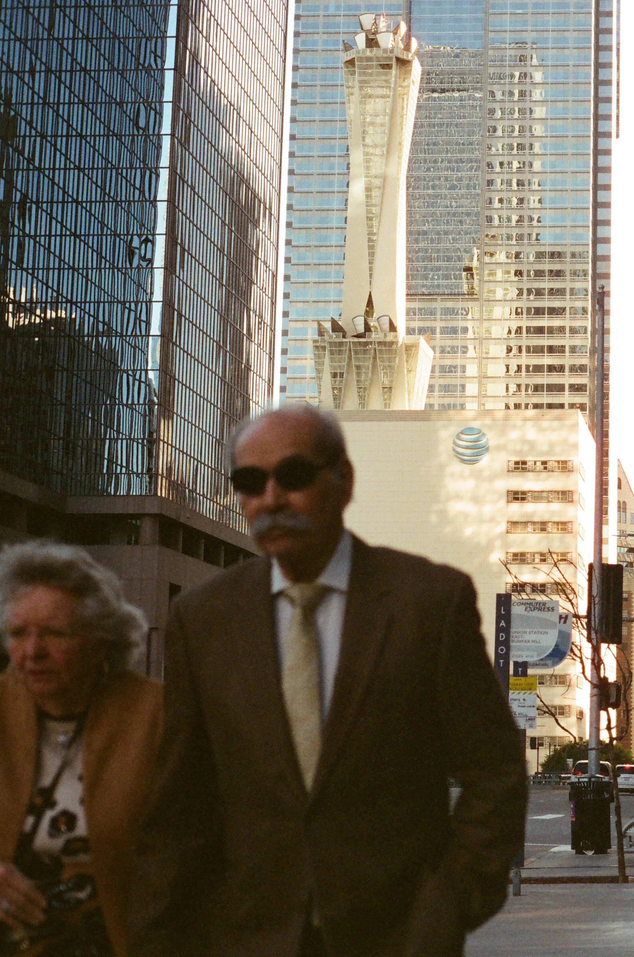 38460028.jpg