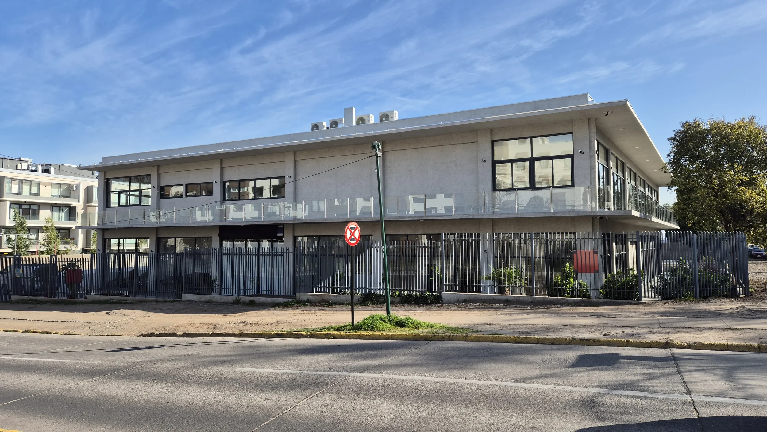 Stripcenter El Rodeo 2