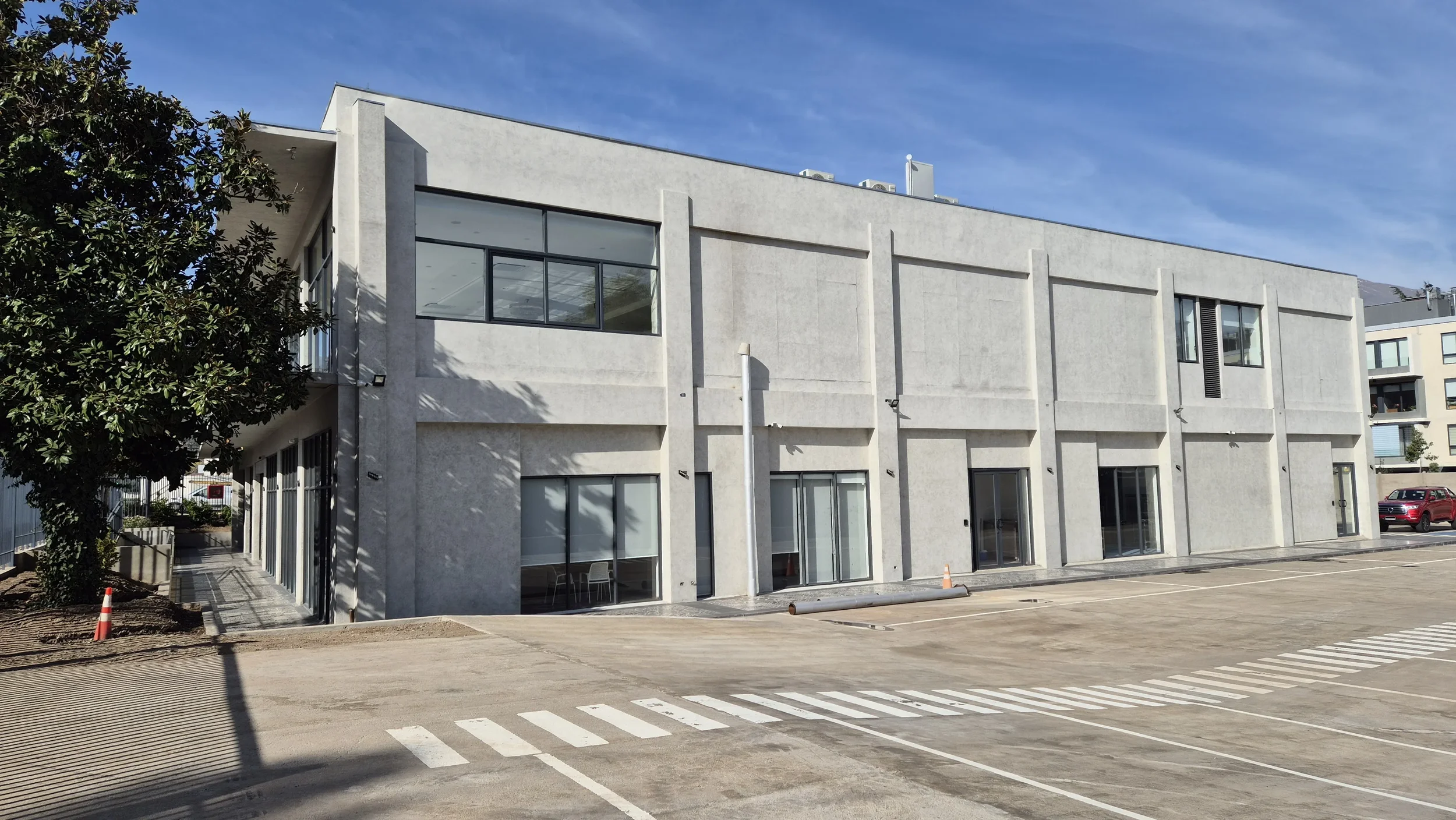 Stripcenter El Rodeo 4