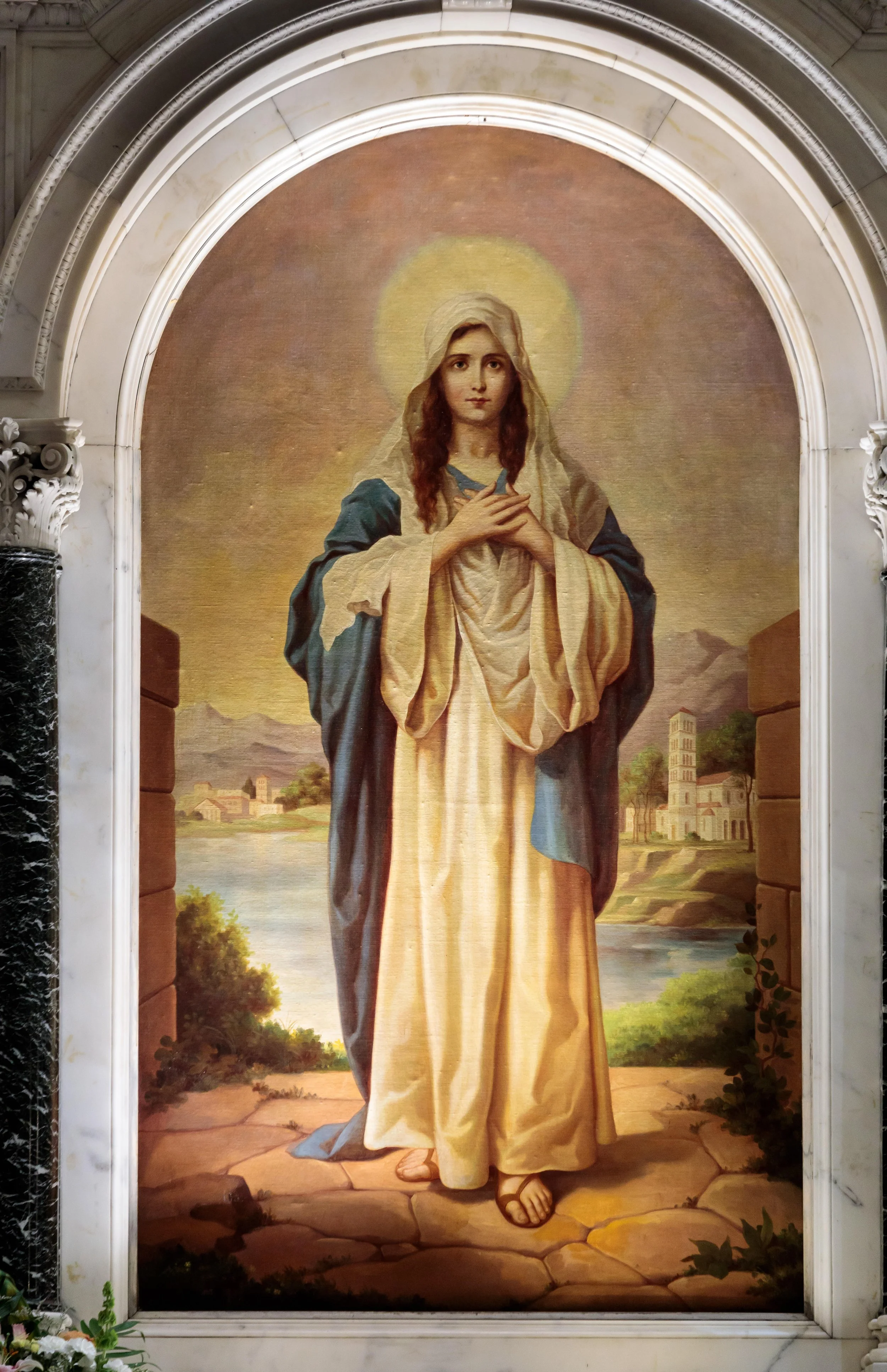 Mary.jpg