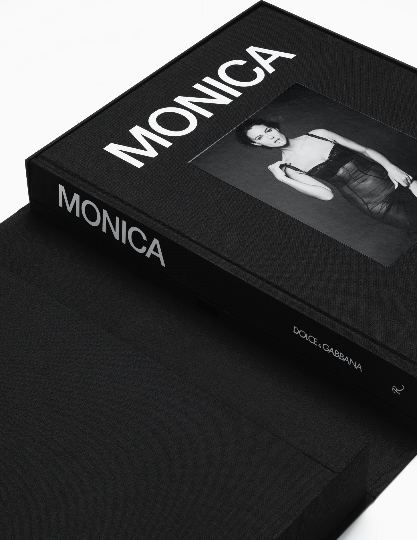Monica, par Dolce & Gabbana et les éditions Rizzoli, maquette